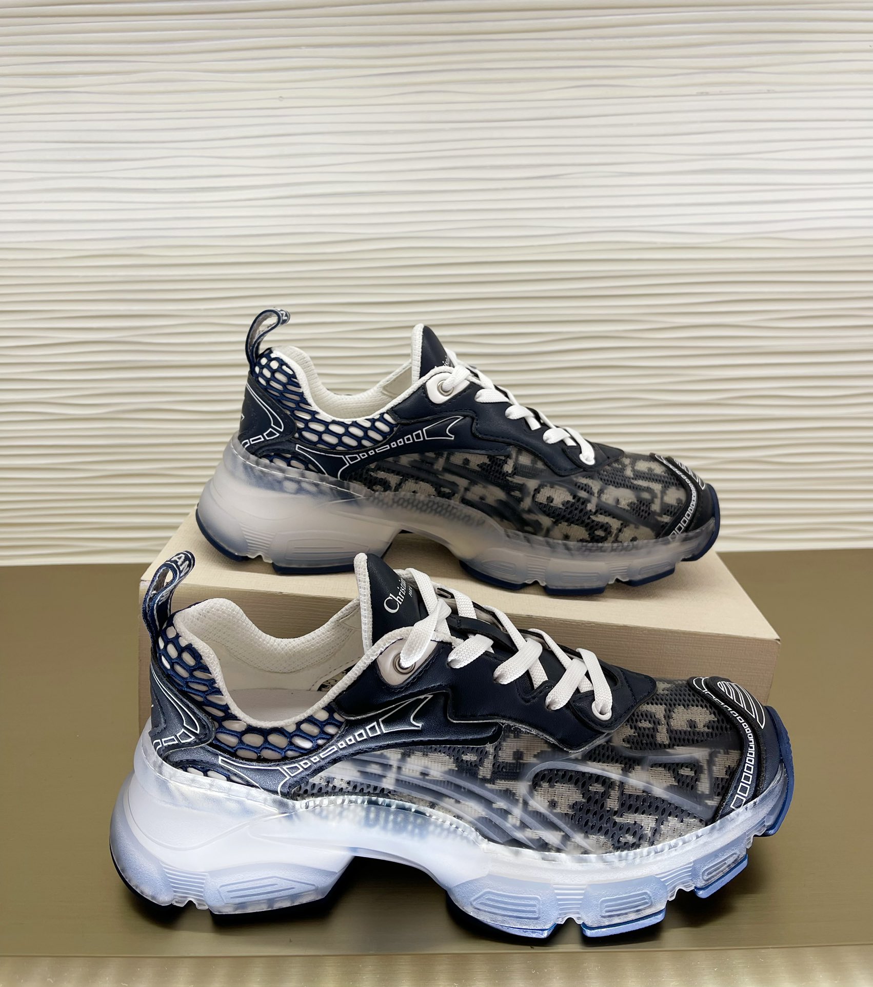 Di0r Sneaker（EU35-41)