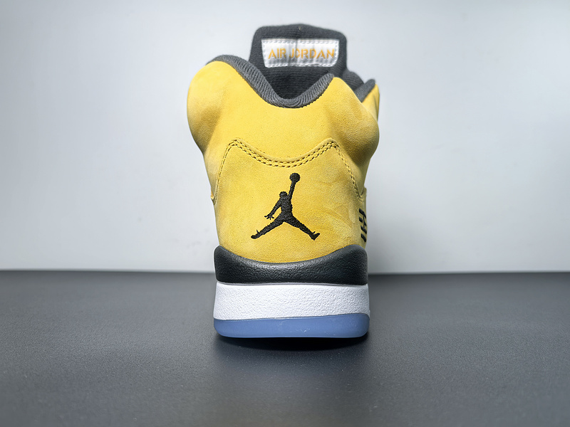 Jordan 5 Retro T23 Tokyo 2025 IO3372-700