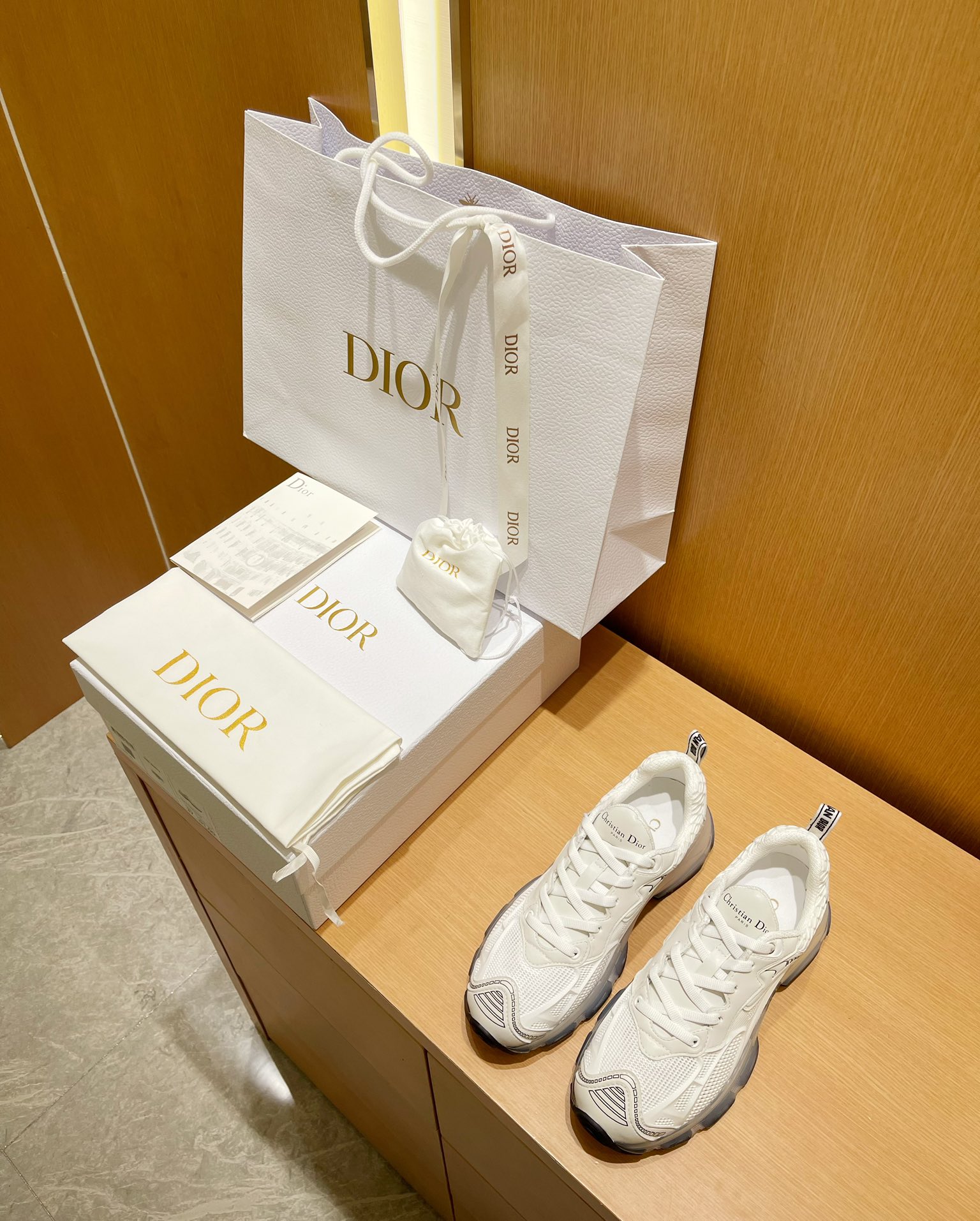 Di0r Sneaker（EU35-41)