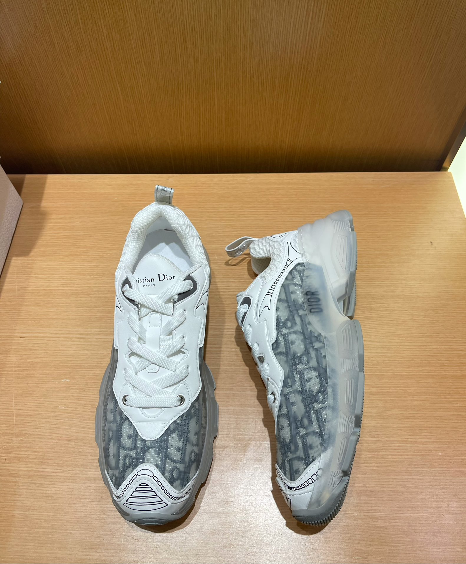 Di0r Sneaker（EU35-41)