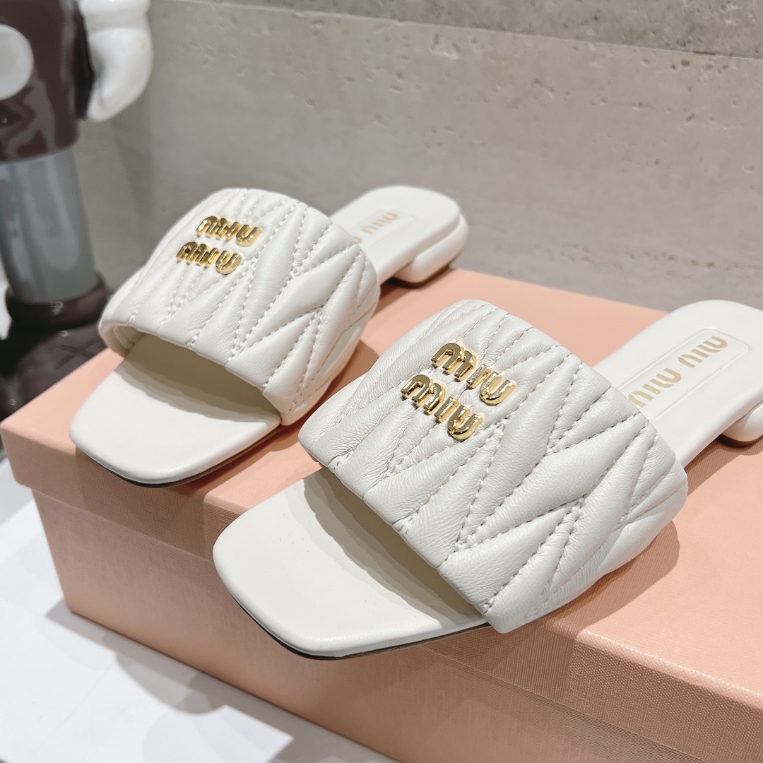 Miumiu 2025ss Slides(EU35-41)