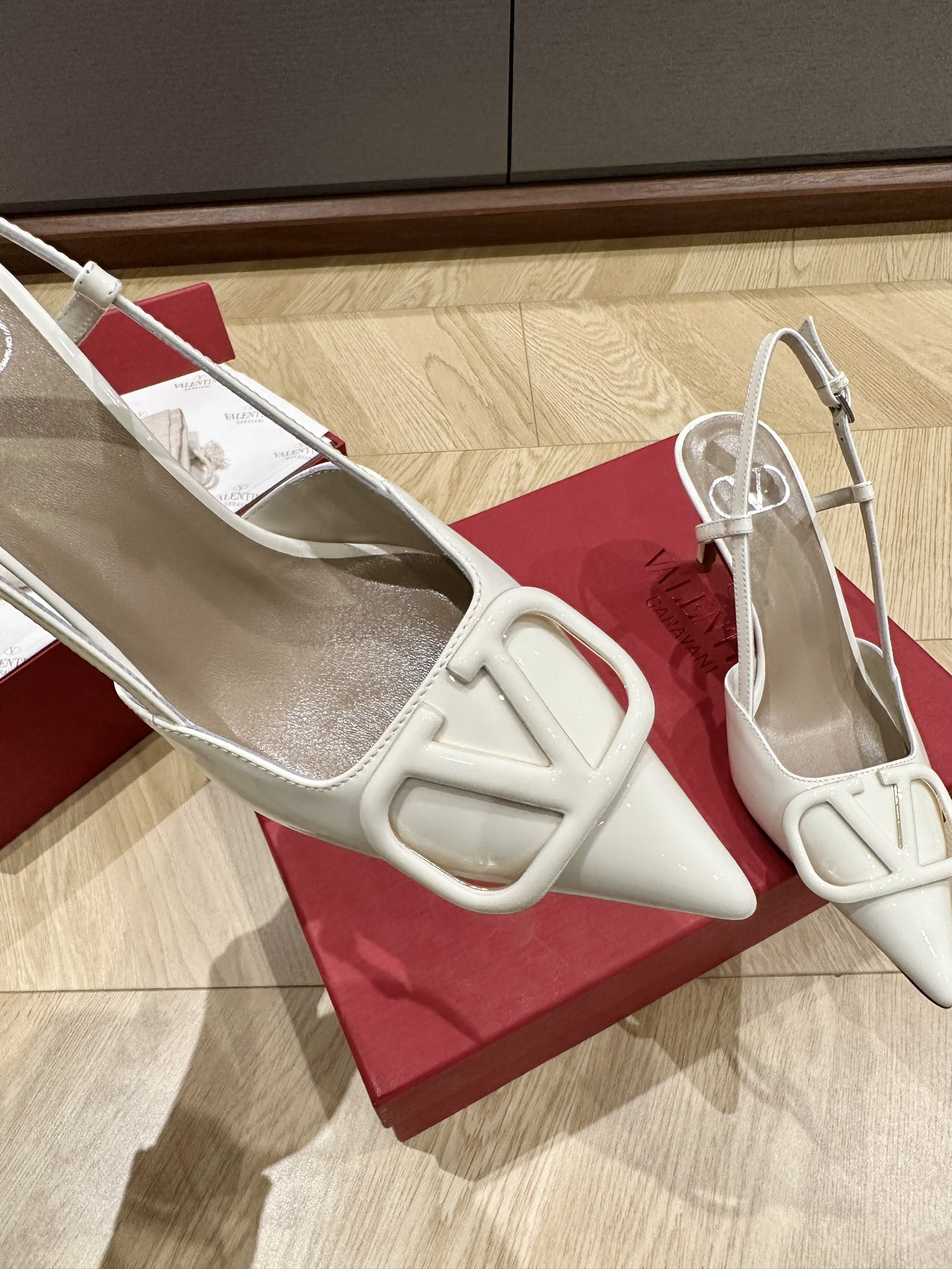Valentino Heels-8CM(EU35-41)