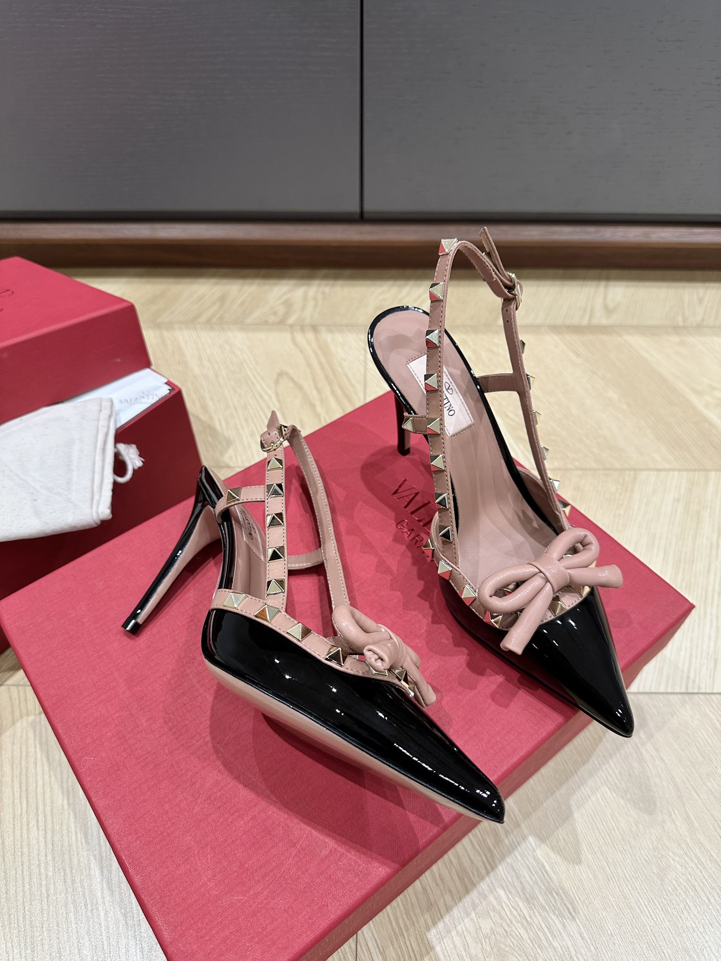 Valentino Heels-10CM(EU35-41)