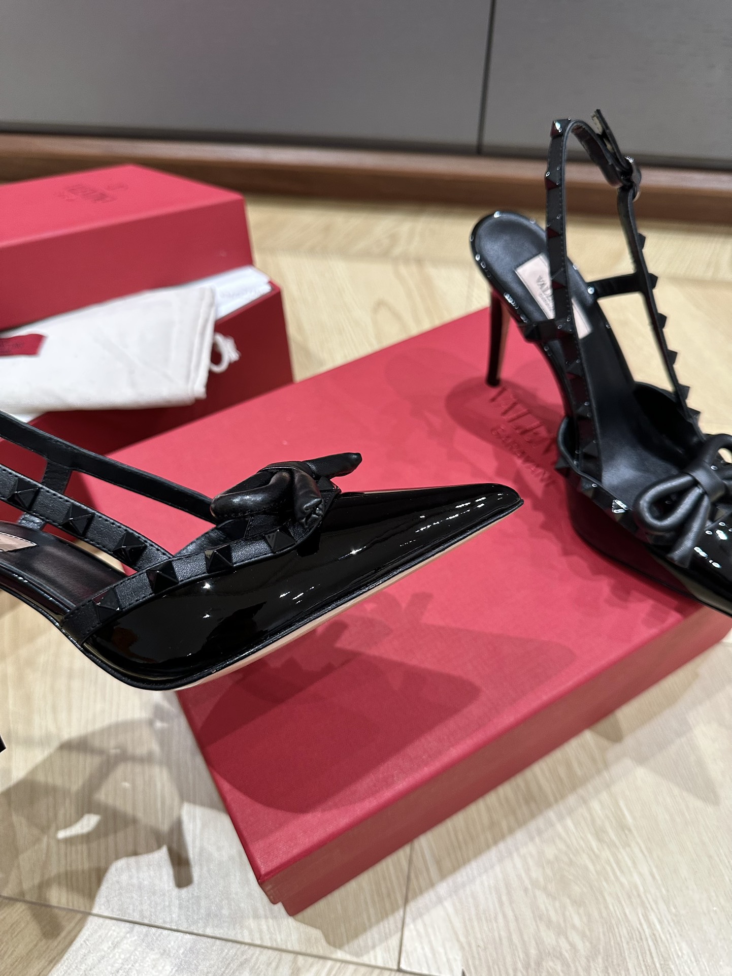 Valentino Heels-10CM(EU35-41)