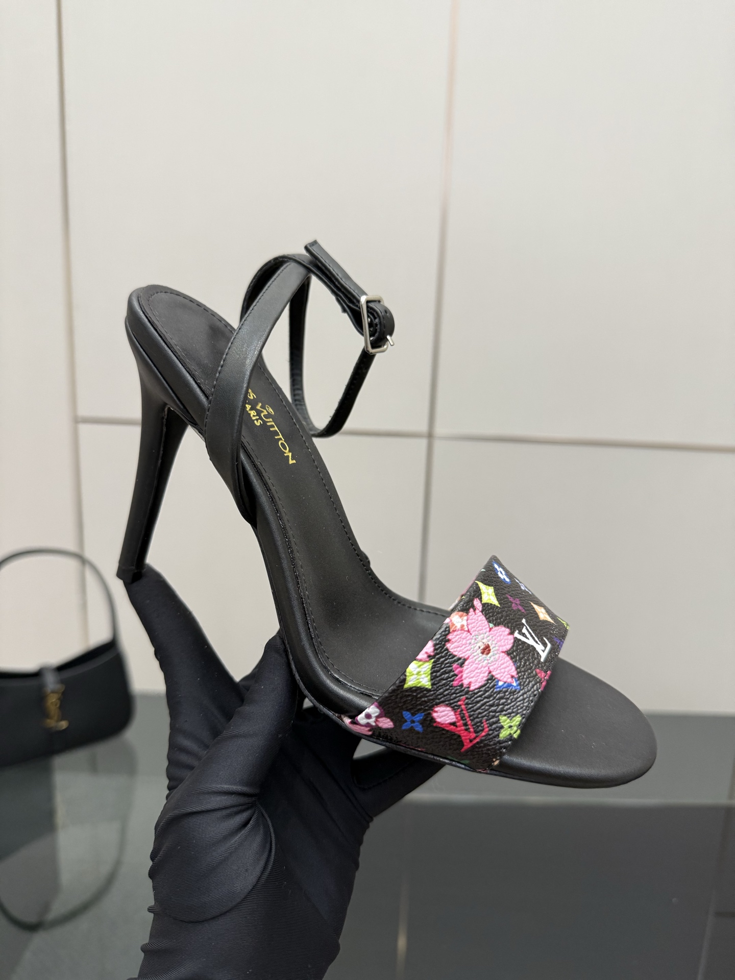 Lou*s Vuitton Slides(EU35-42)