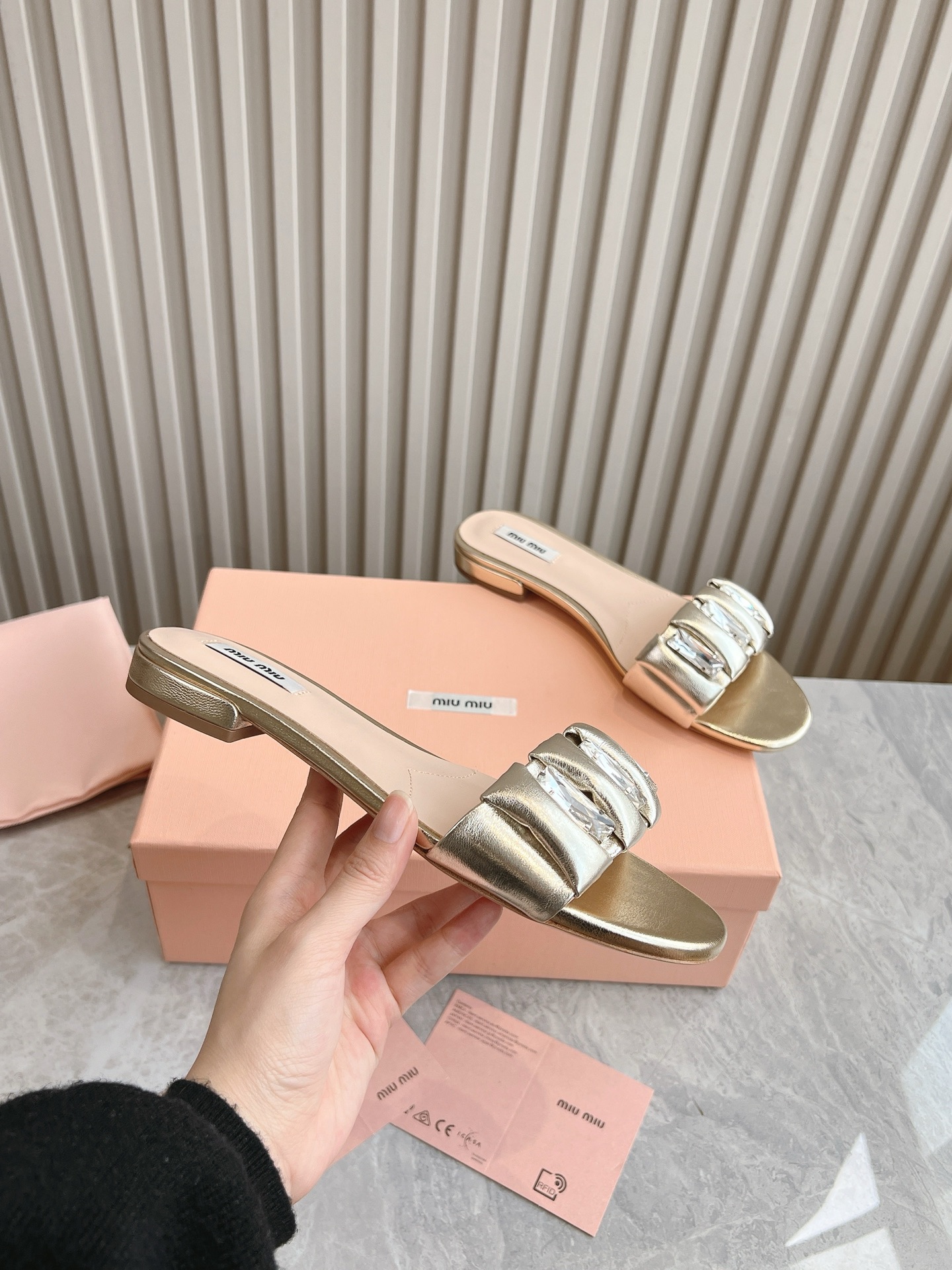 MiuMiu 2025ss Slides