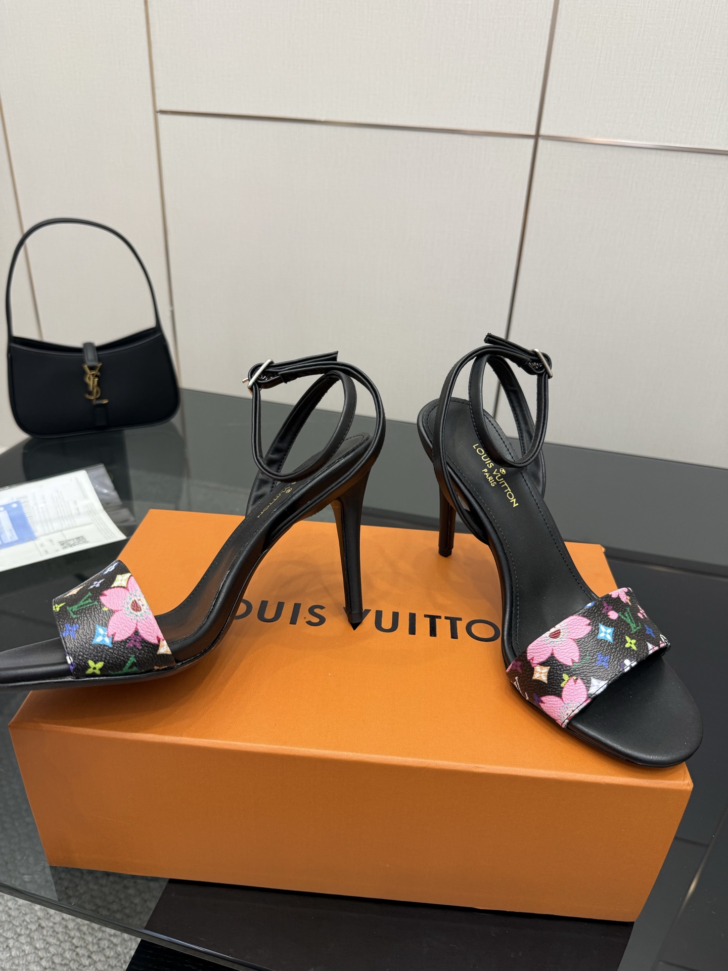 Lou*s Vuitton Slides(EU35-42)