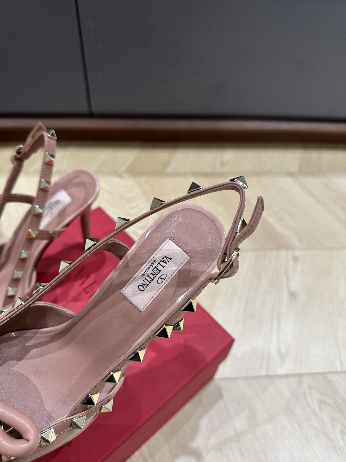 Valentino Heels-10CM(EU35-41)