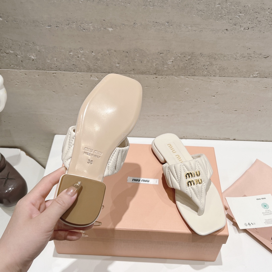 Miumiu 2025ss Slides(EU35-41)