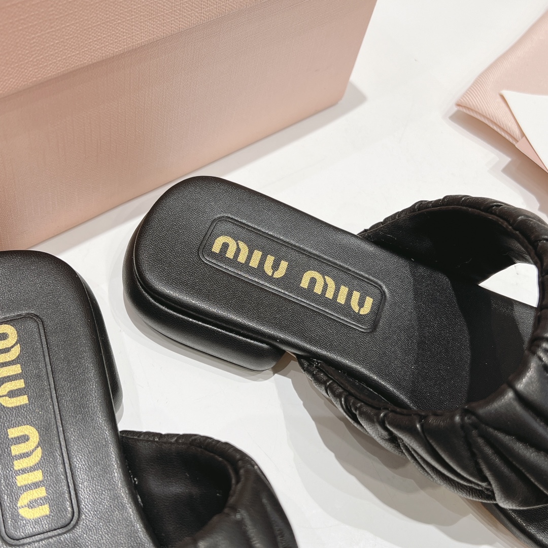 Miumiu 2025ss Slides(EU35-41)