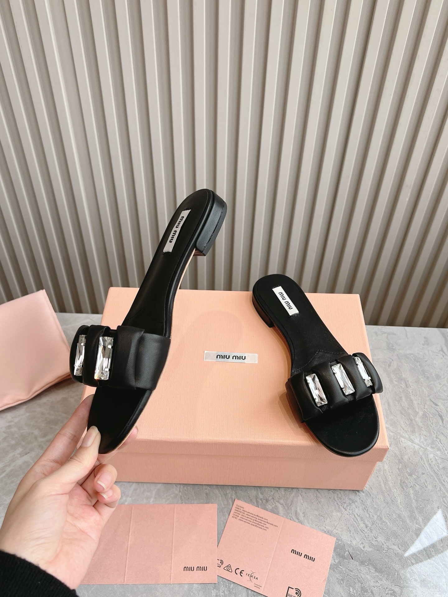 MiuMiu 2025ss Slides