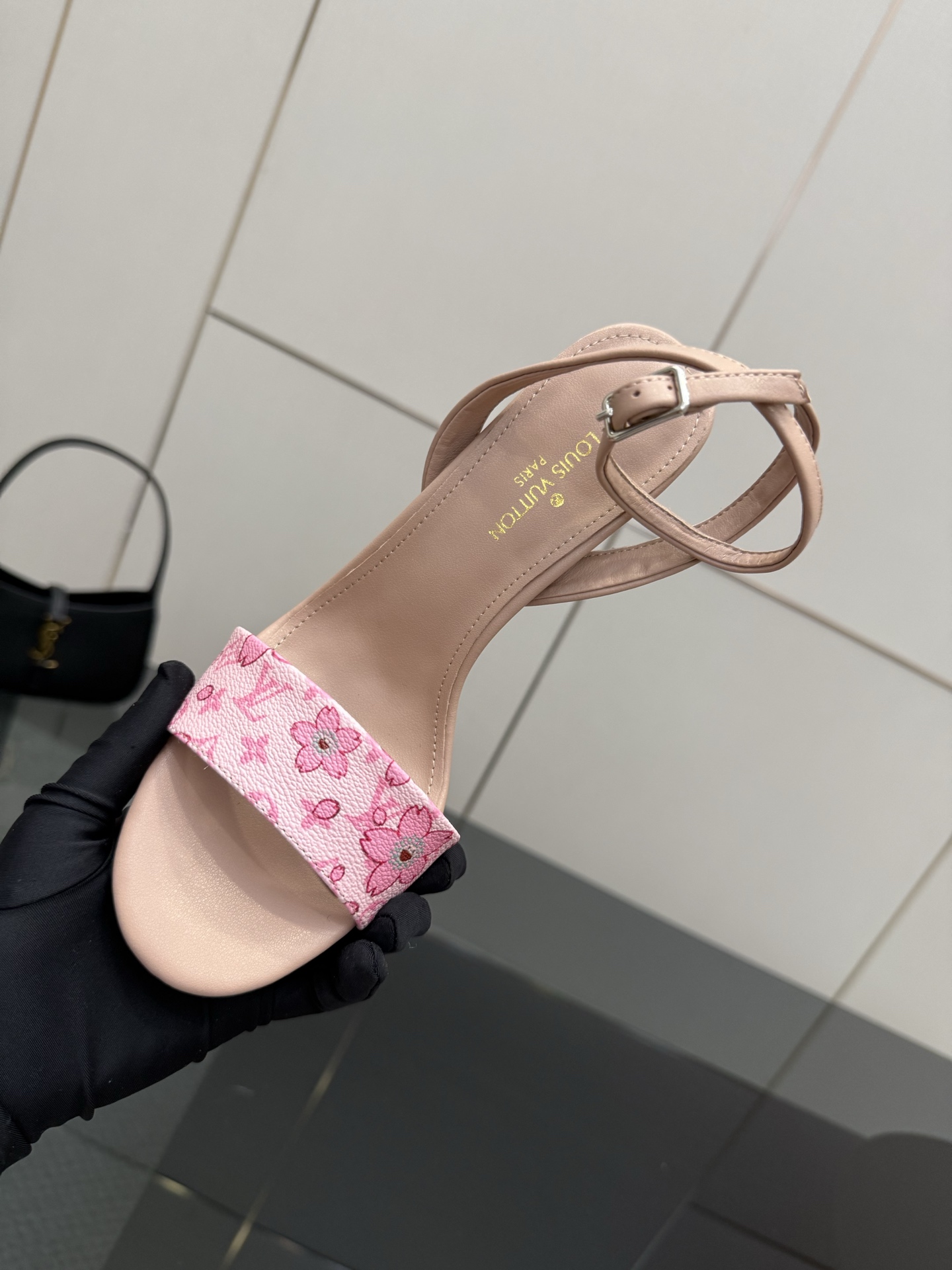 Lou*s Vuitton Slides(EU35-42)