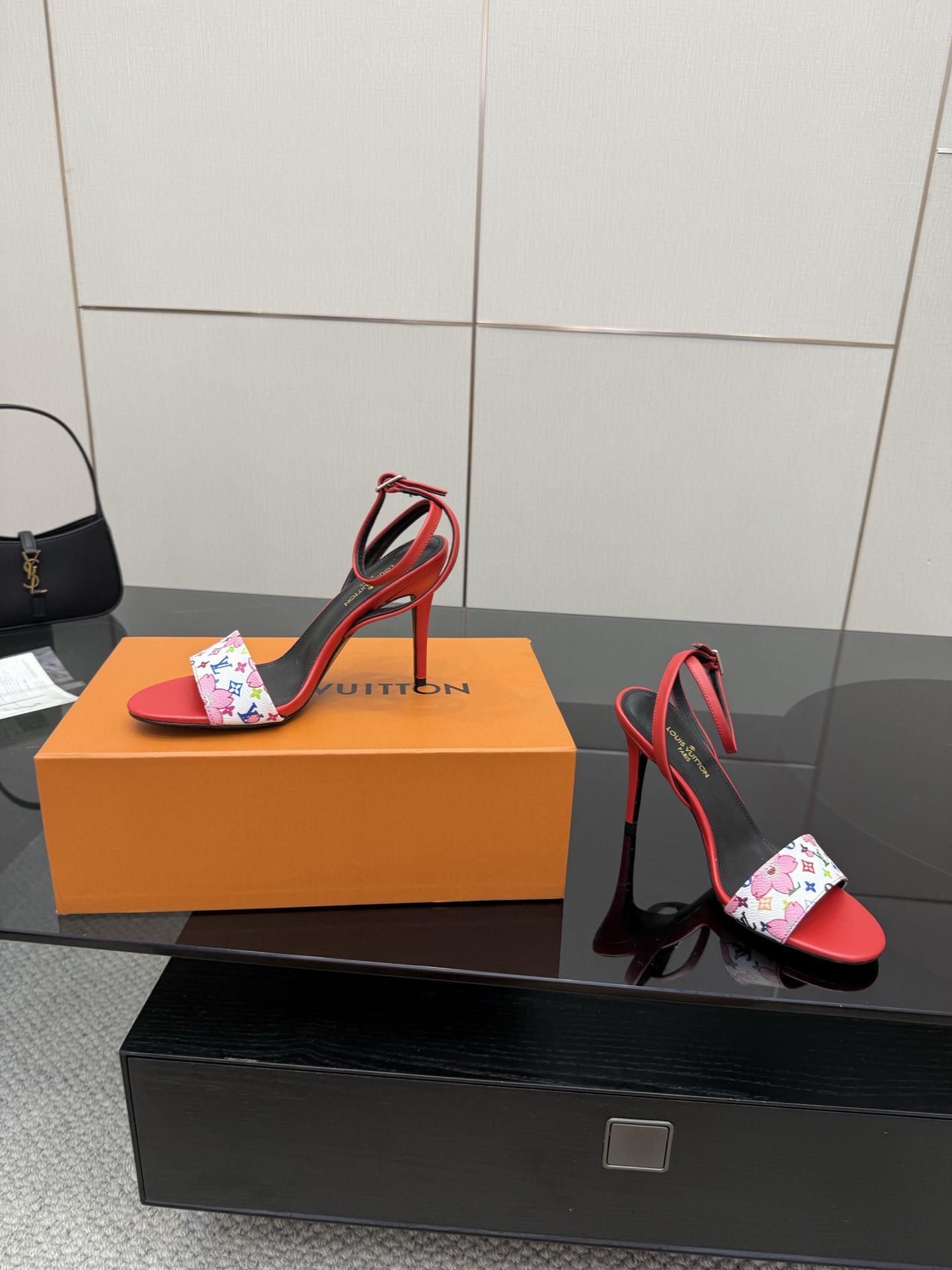 Lou*s Vuitton Slides(EU35-42)