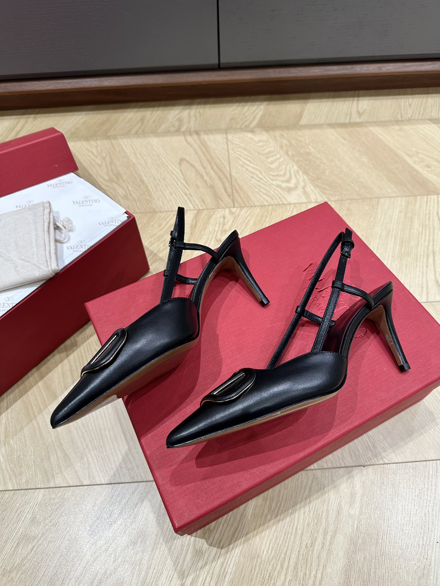 Valentino Heels-8CM(EU35-41)