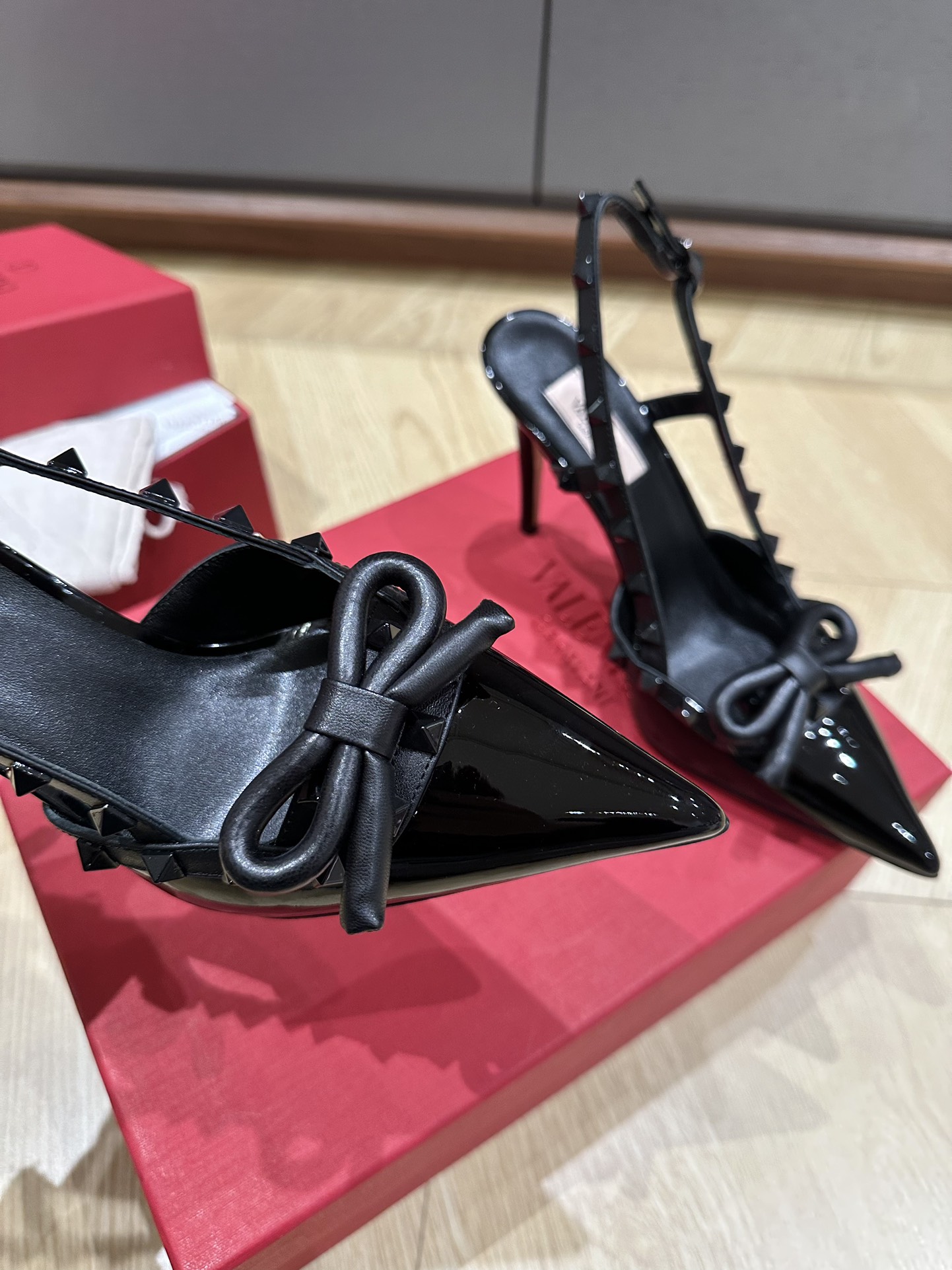 Valentino Heels-10CM(EU35-41)