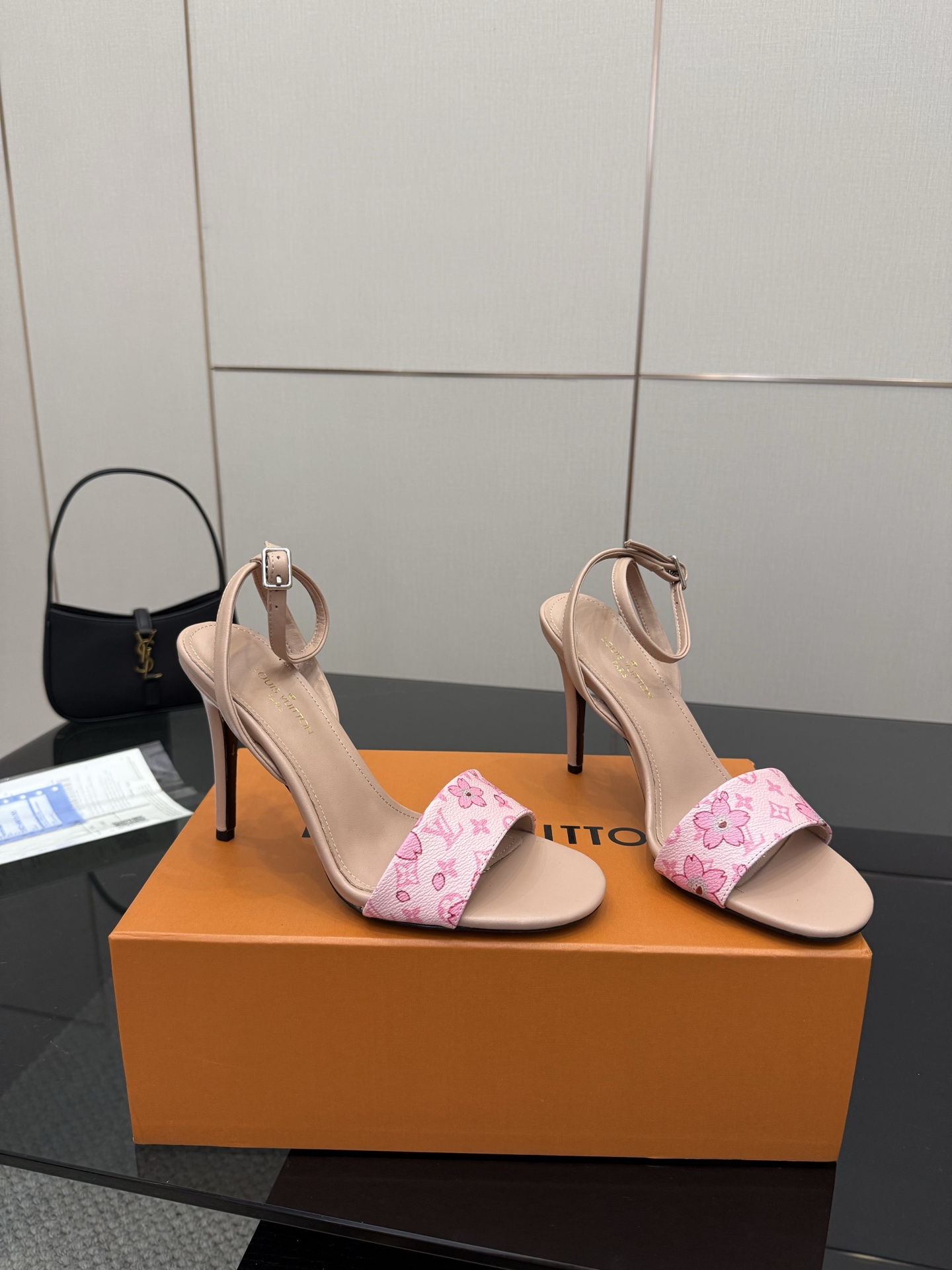 Lou*s Vuitton Slides(EU35-42)