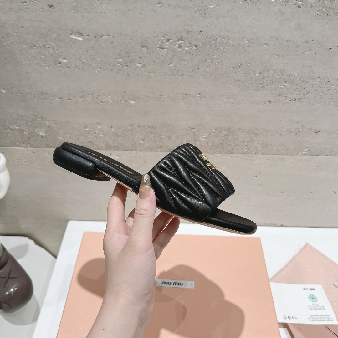 Miumiu 2025ss Slides(EU35-41)