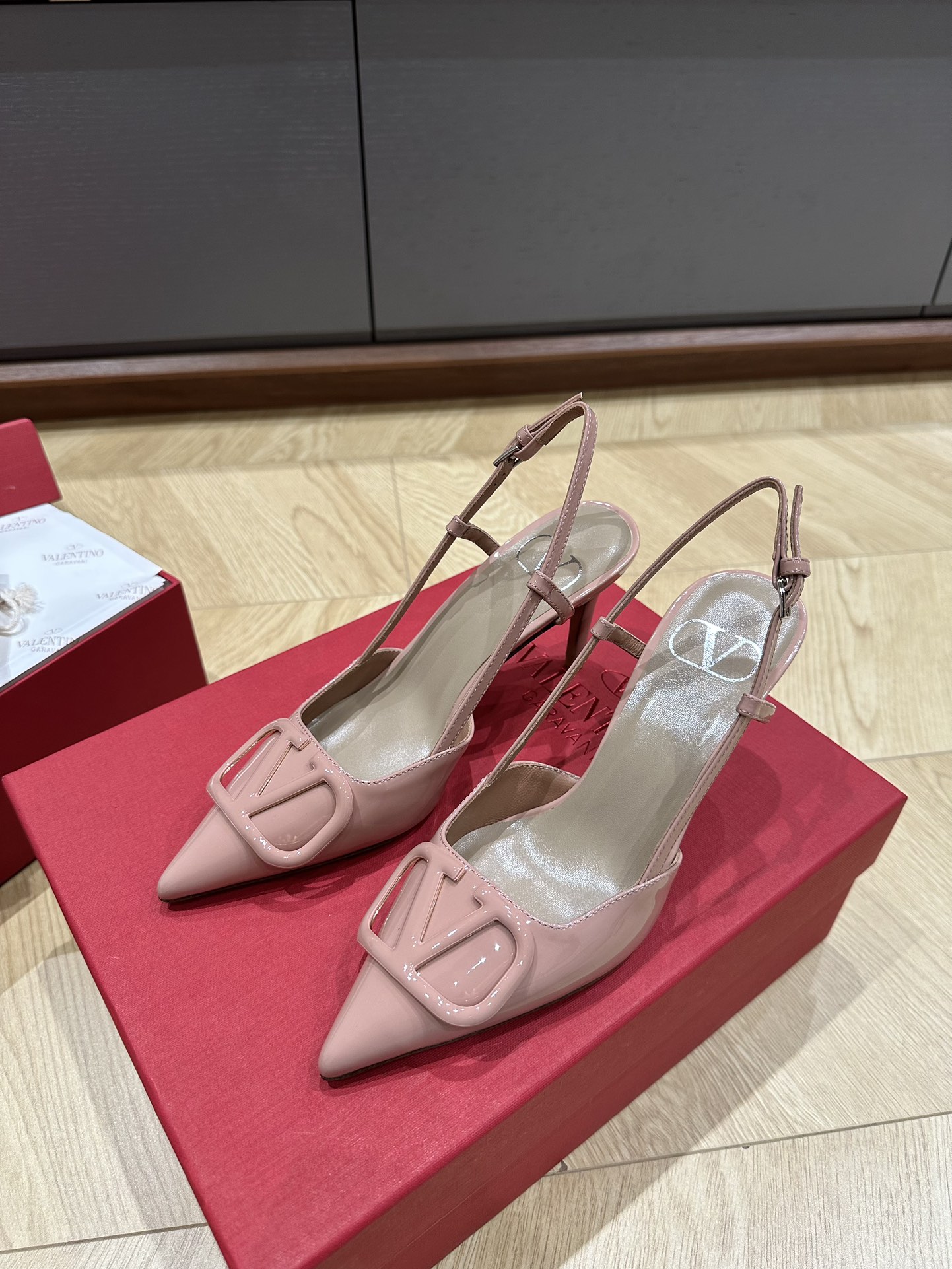 Valentino Heels-8CM(EU35-41)