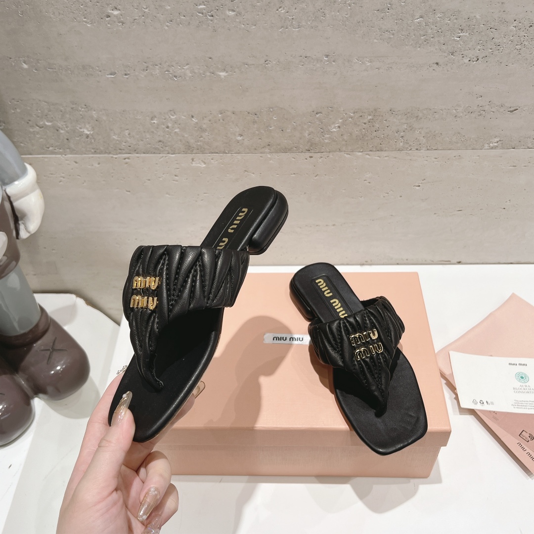 Miumiu 2025ss Slides(EU35-41)