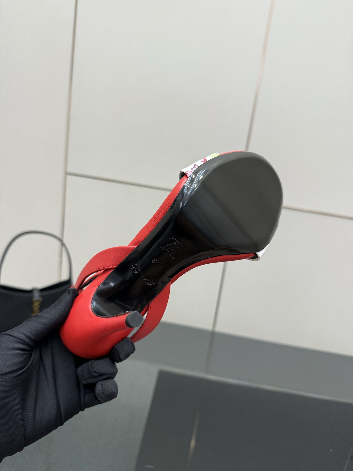 Lou*s Vuitton Slides(EU35-42)