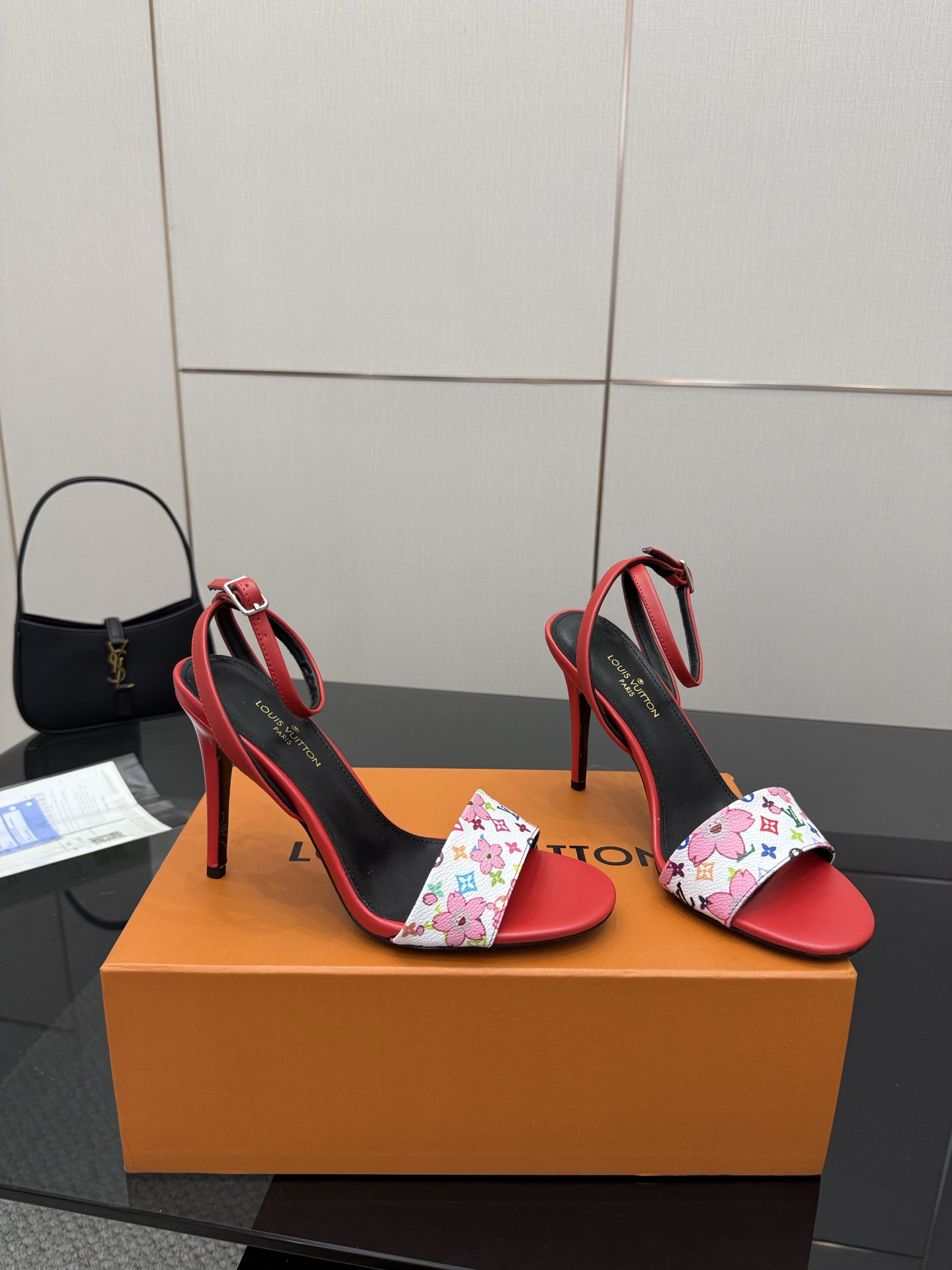 Lou*s Vuitton Slides(EU35-42)