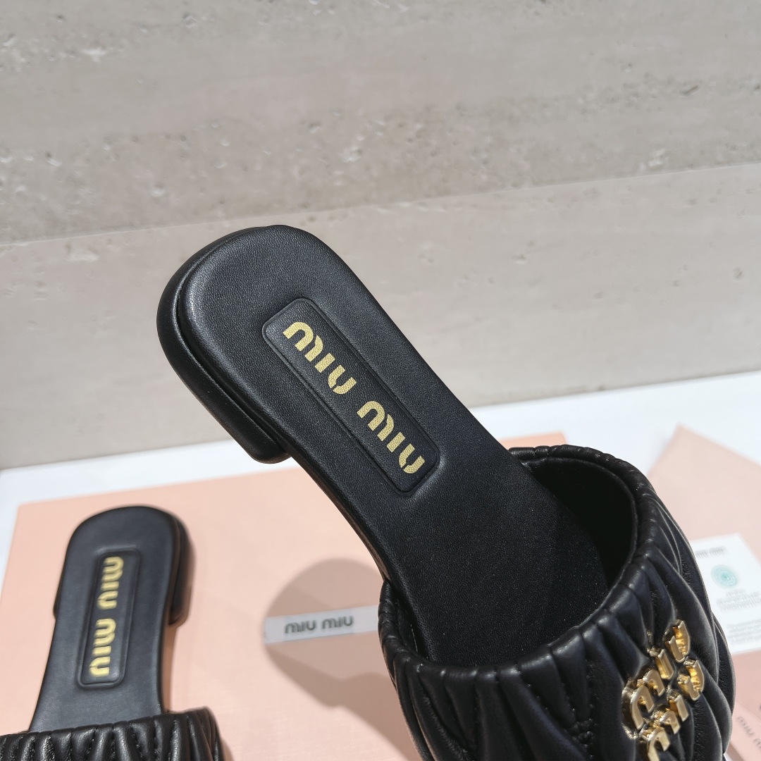 Miumiu 2025ss Slides(EU35-41)
