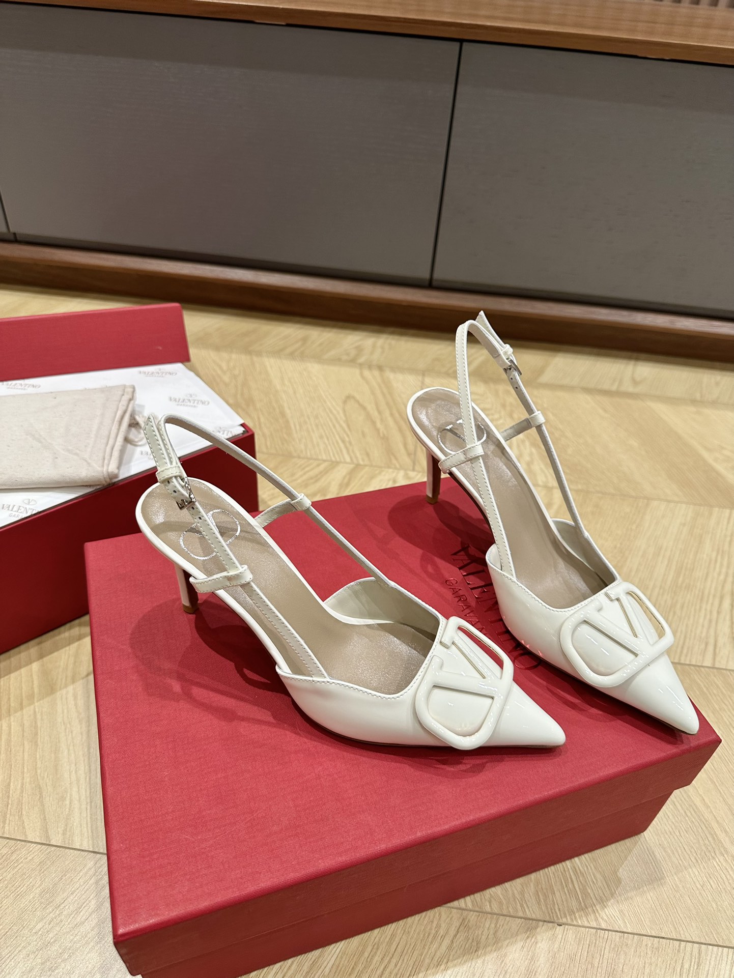 Valentino Heels-8CM(EU35-41)