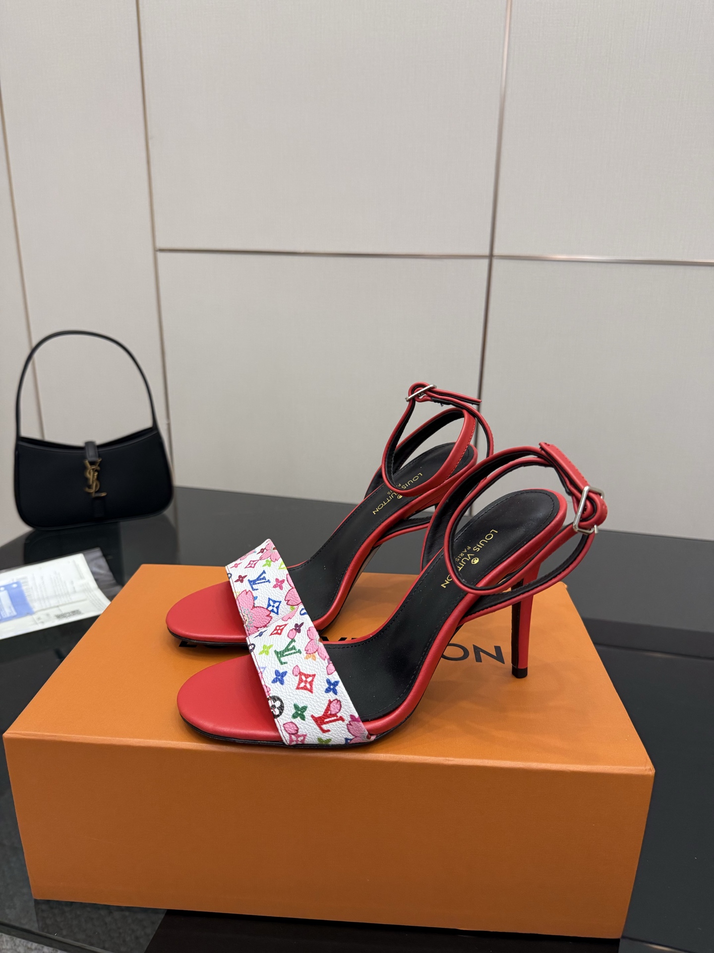 Lou*s Vuitton Slides(EU35-42)