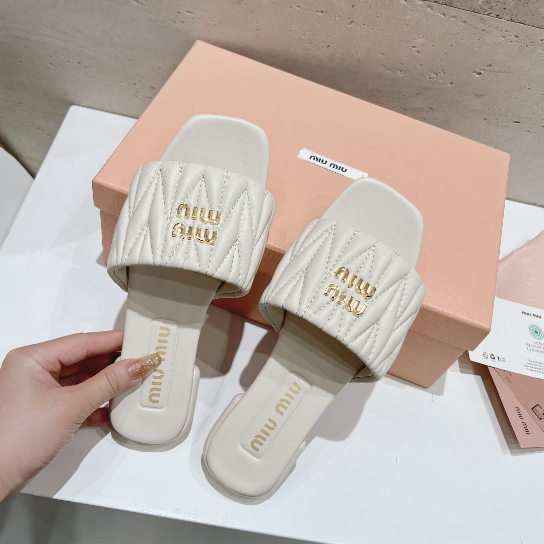Miumiu 2025ss Slides(EU35-41)