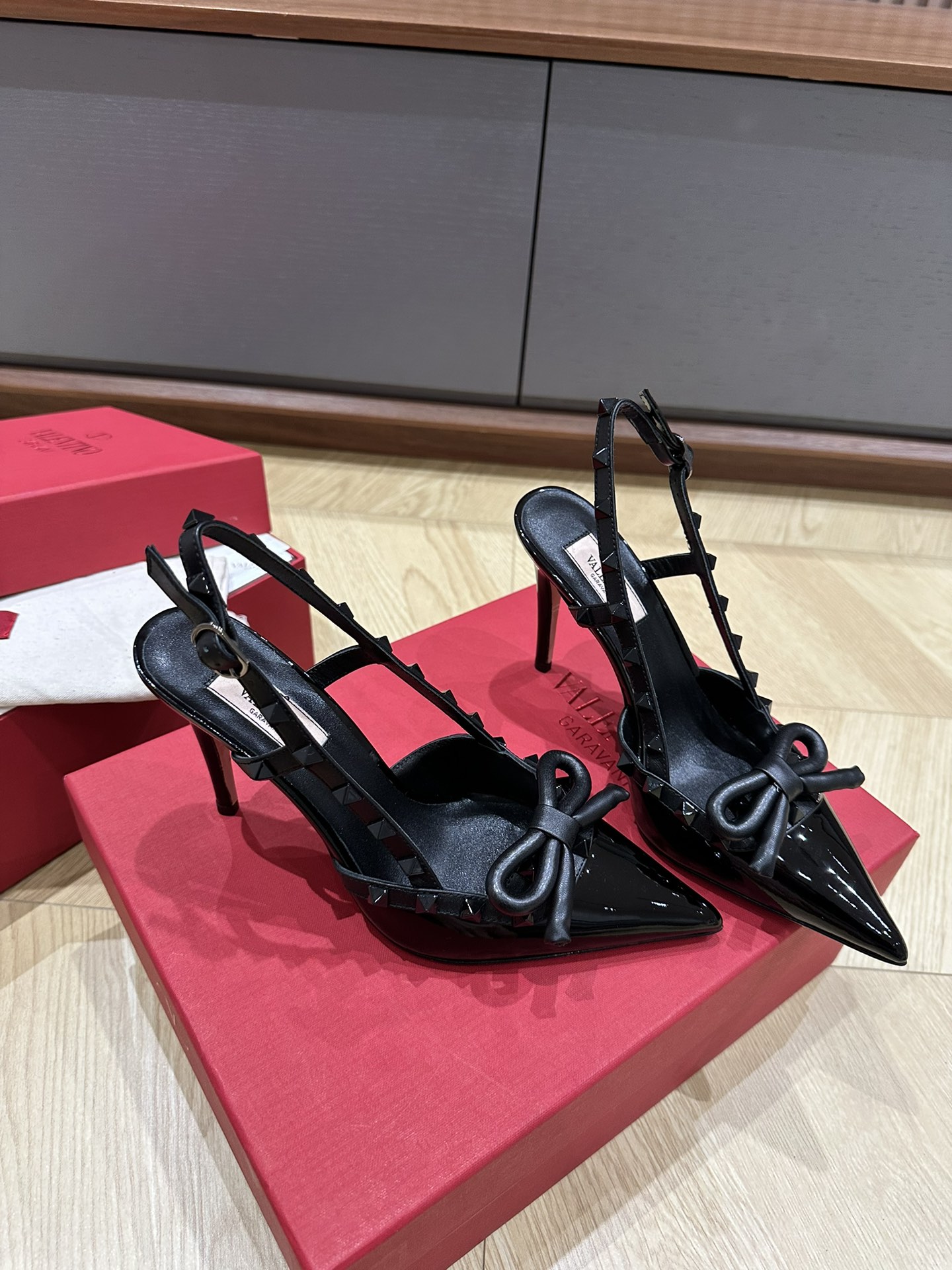 Valentino Heels-10CM(EU35-41)