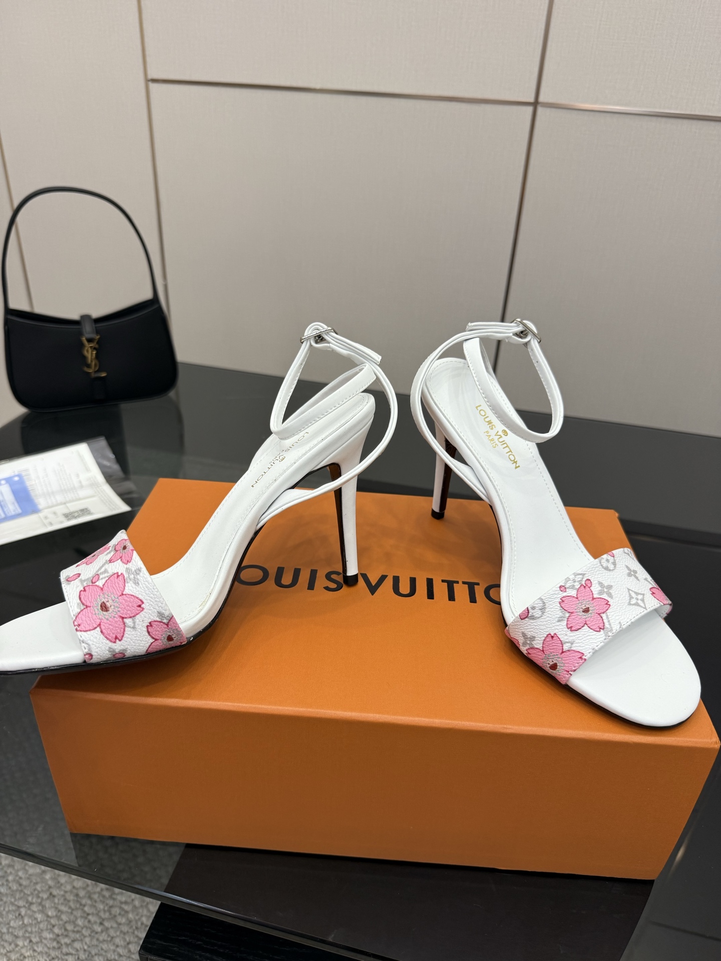 Lou*s Vuitton Slides(EU35-42)