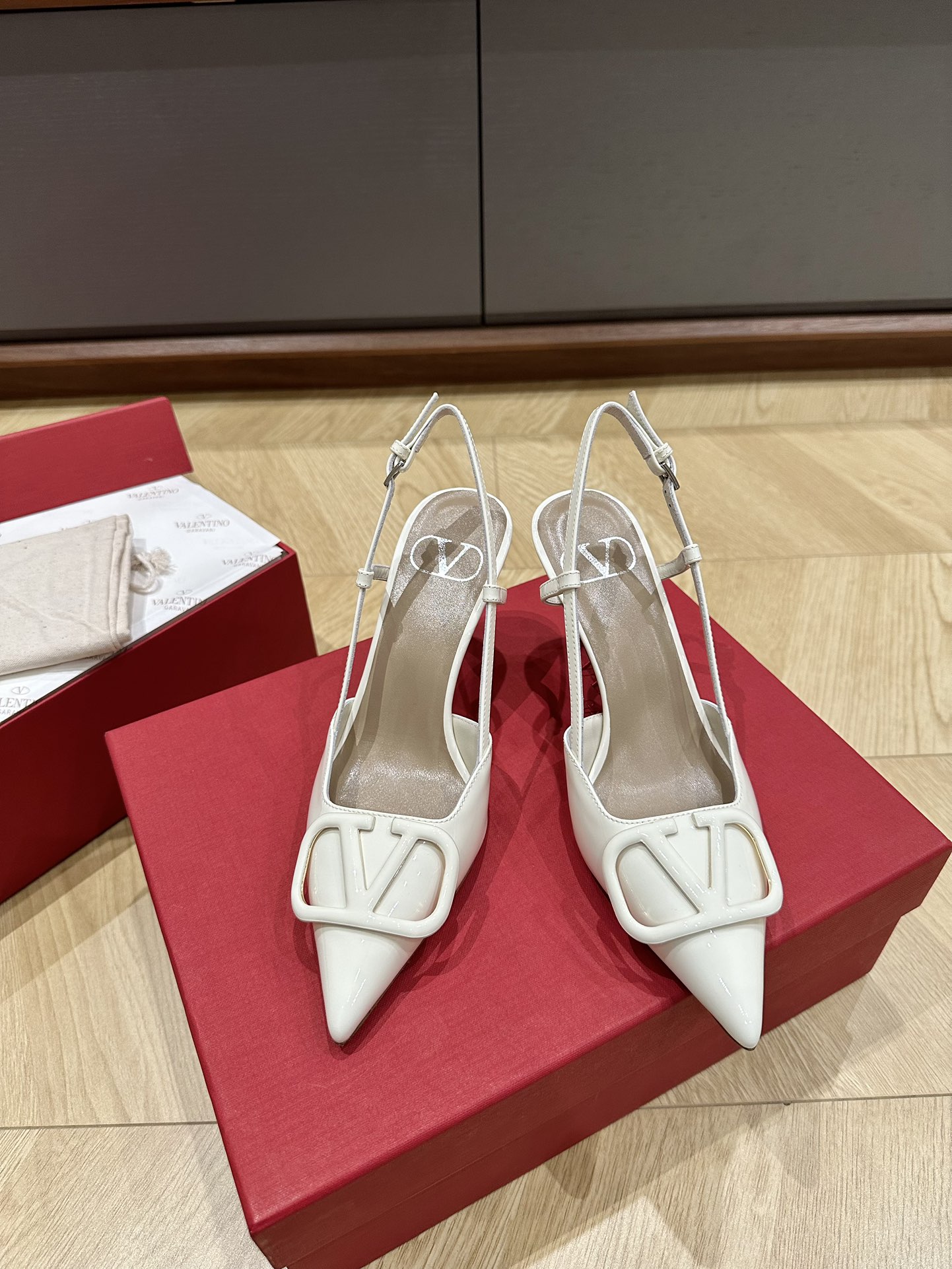 Valentino Heels-8CM(EU35-41)
