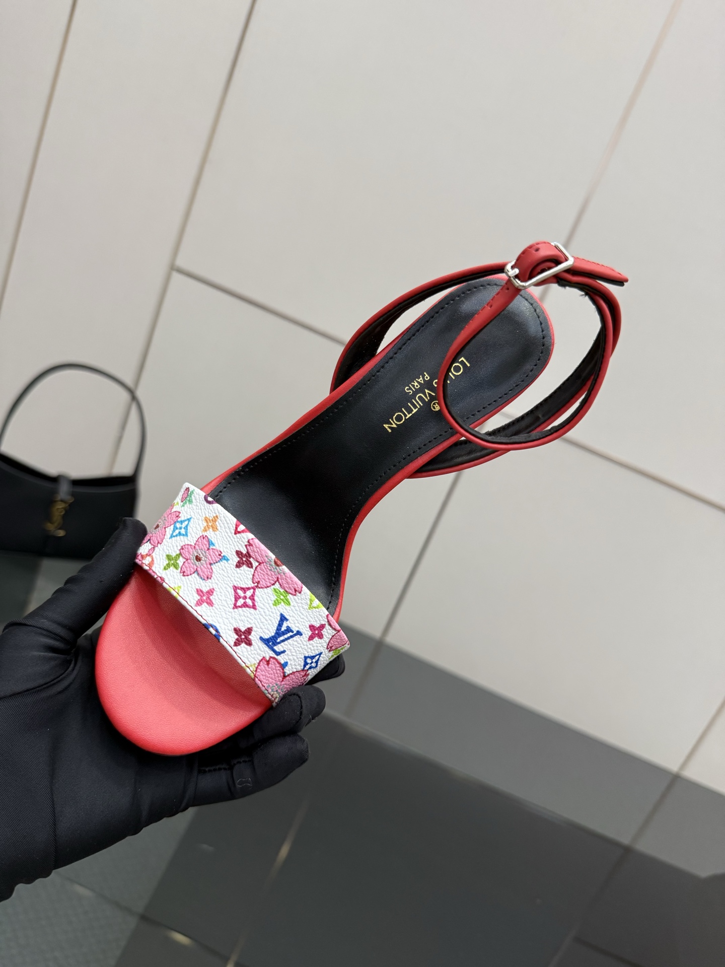 Lou*s Vuitton Slides(EU35-42)