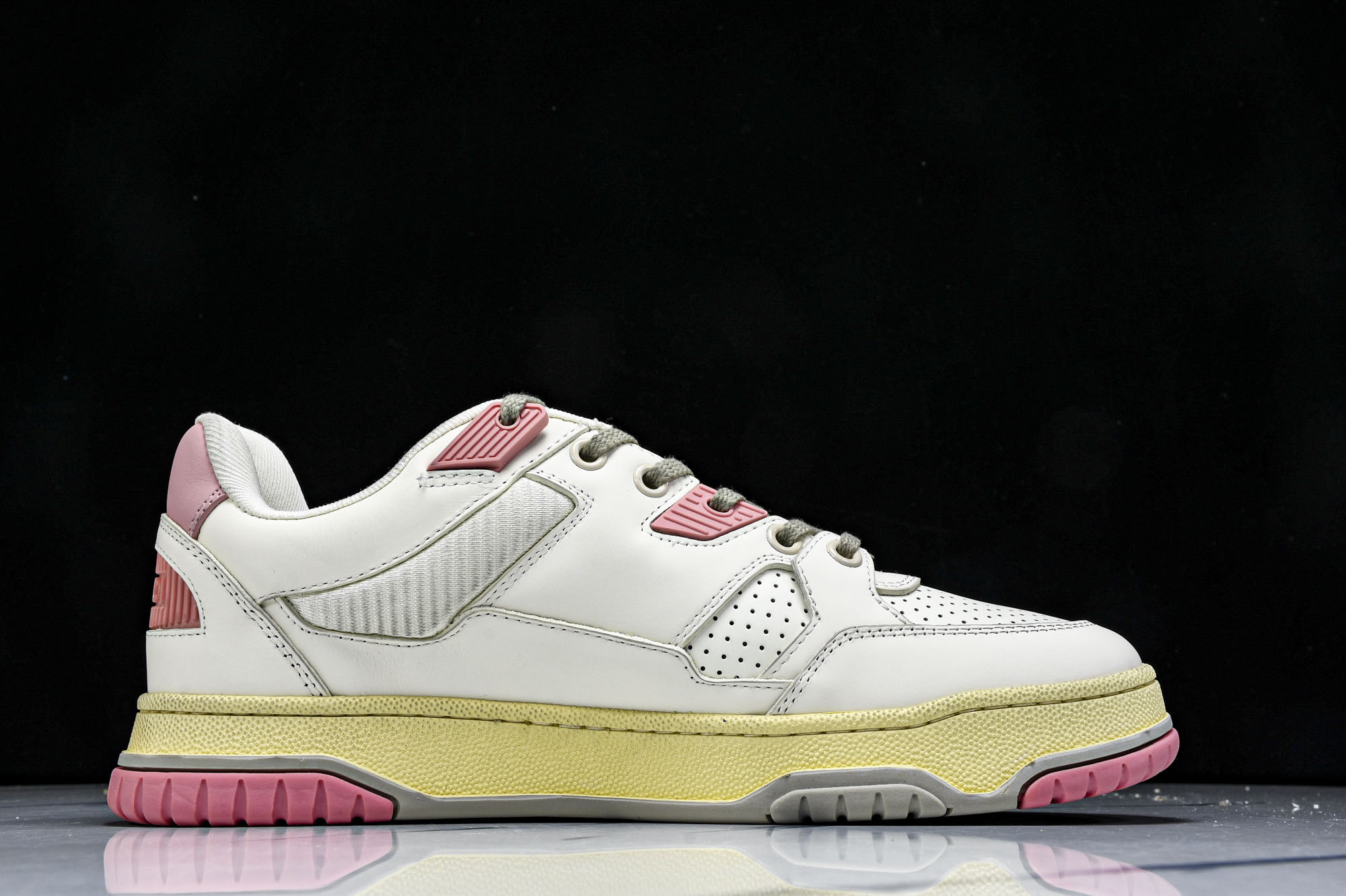 Gucc*i 2025ss Sneaker(EU35-45）