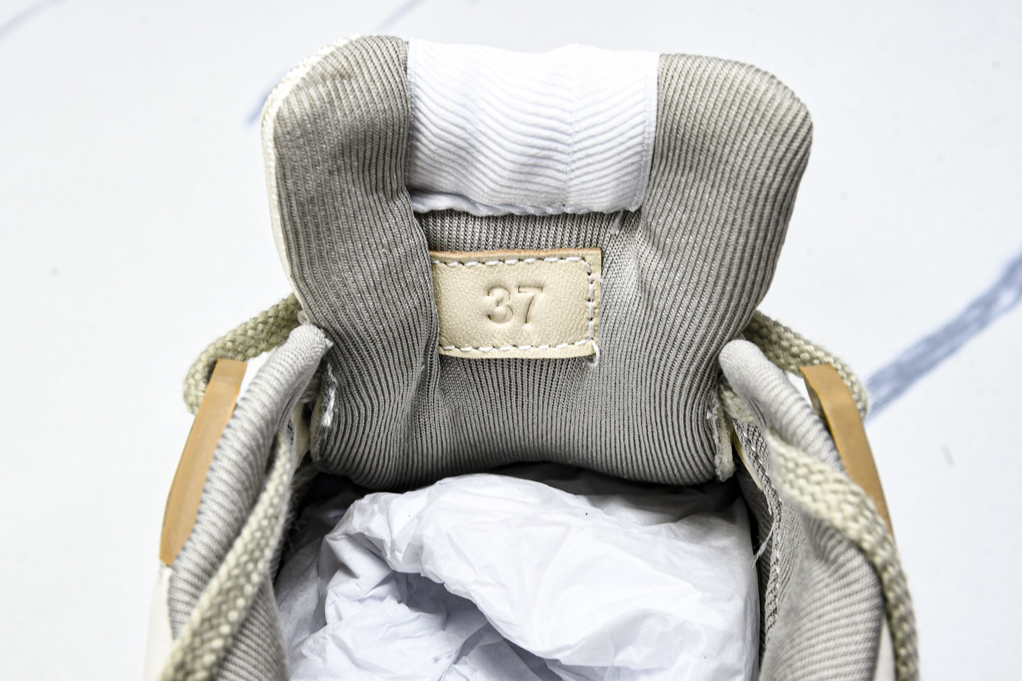 Gucc*i 2025ss Sneaker(EU35-45）