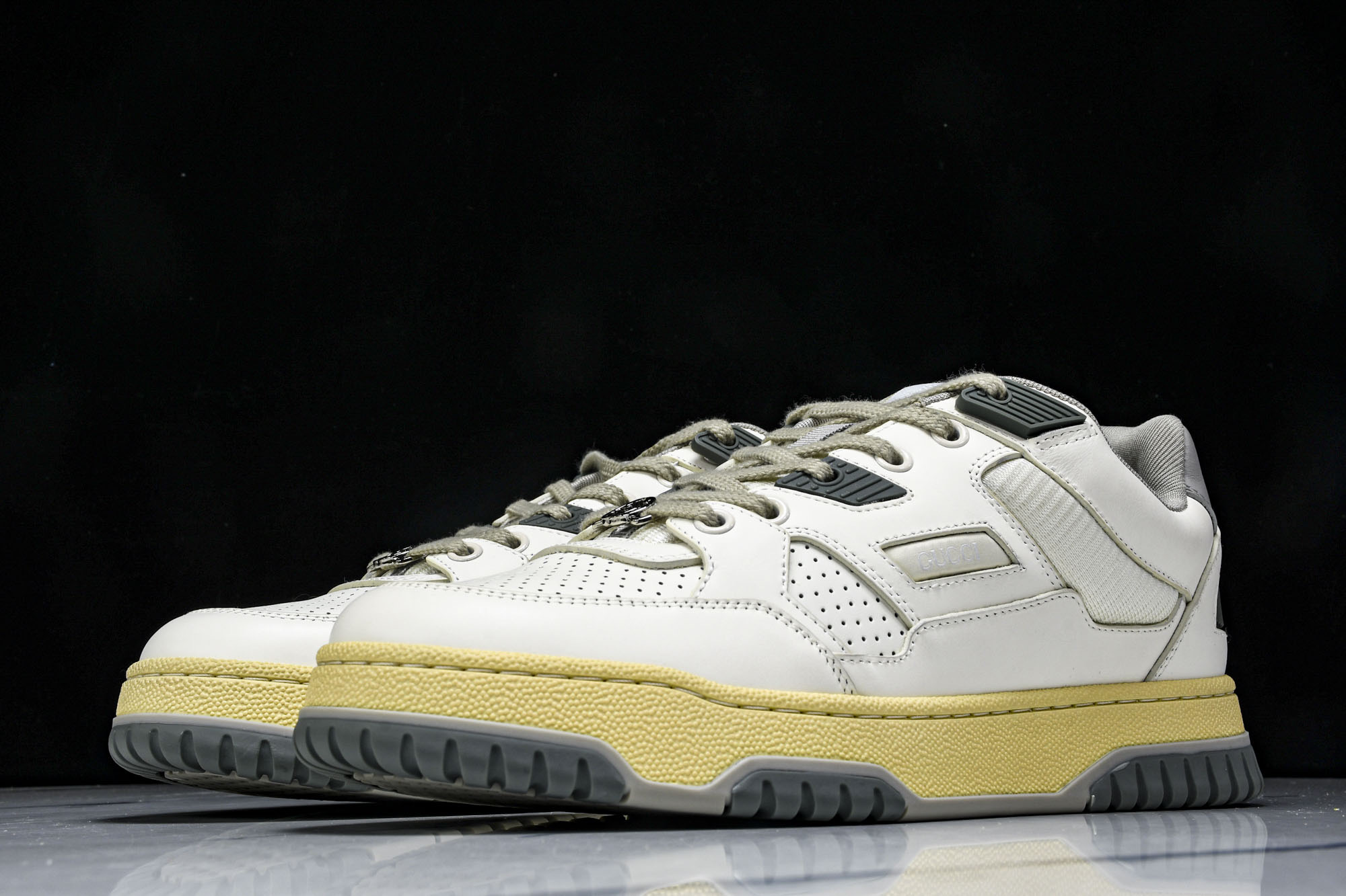 Gucc*i 2025ss Sneaker(EU35-45）