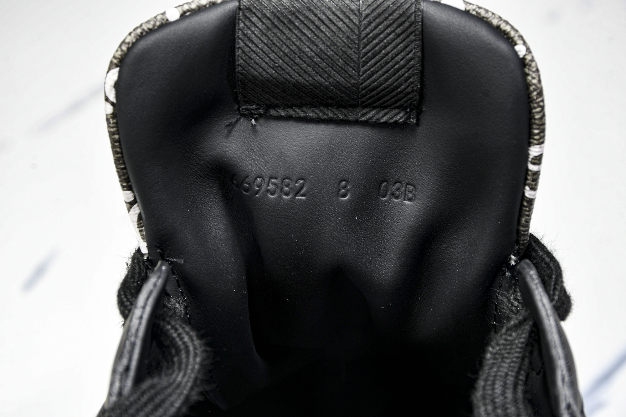 Gucc*i Chunky B Screener GG(EU35-45）