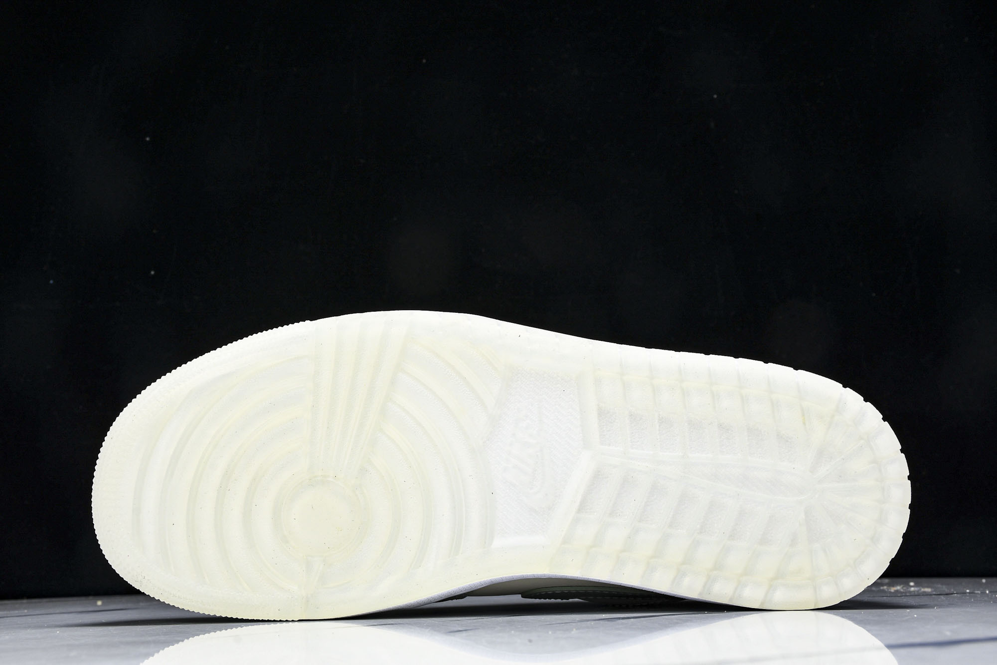 Air Jordan 1 Low HF4078-100