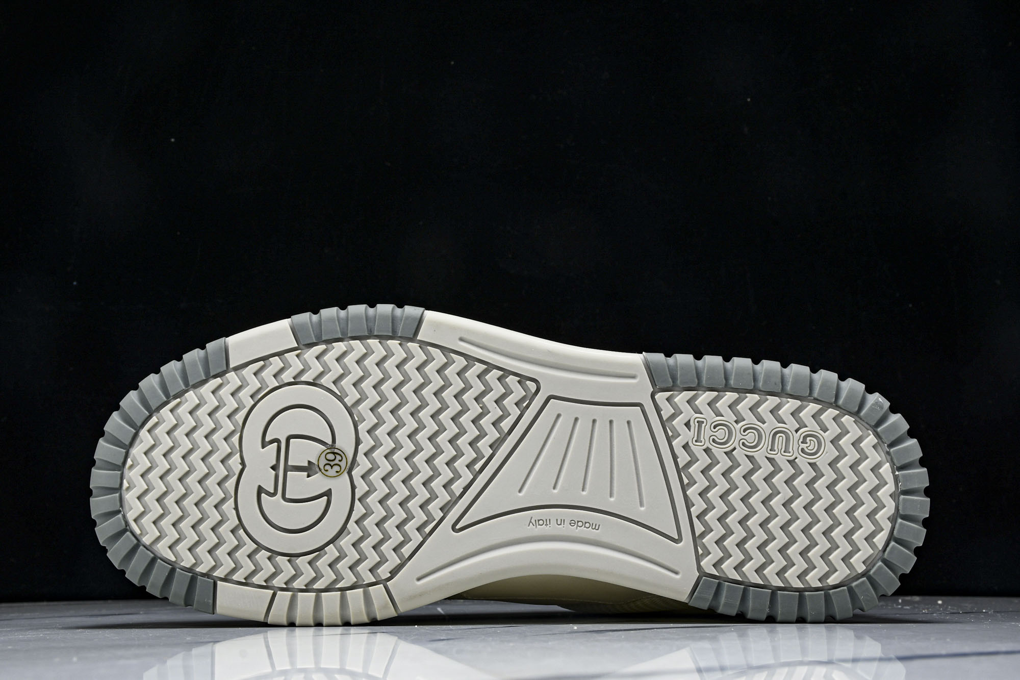 Gucc*i 2025ss Sneaker(EU35-45）