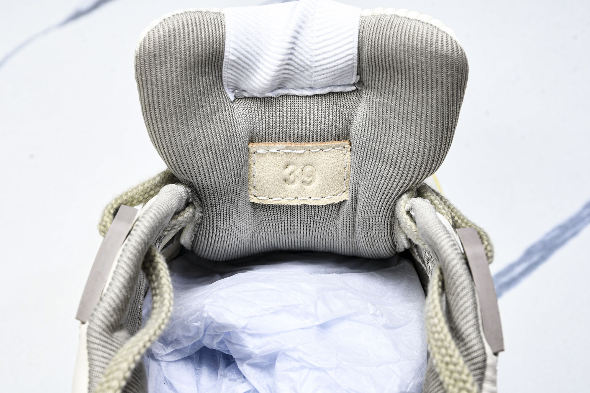 Gucc*i 2025ss Sneaker(EU35-45）