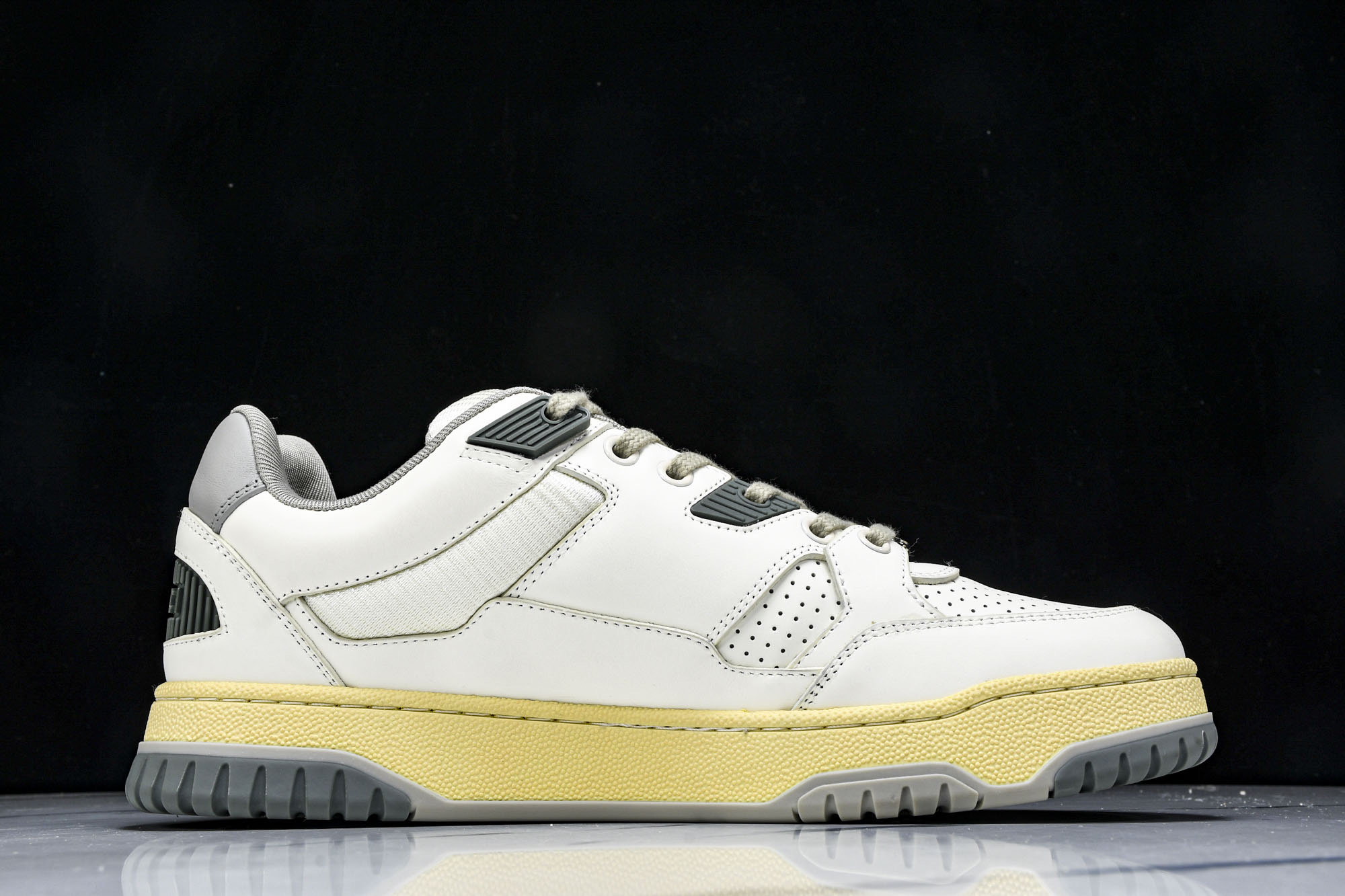 Gucc*i 2025ss Sneaker(EU35-45）