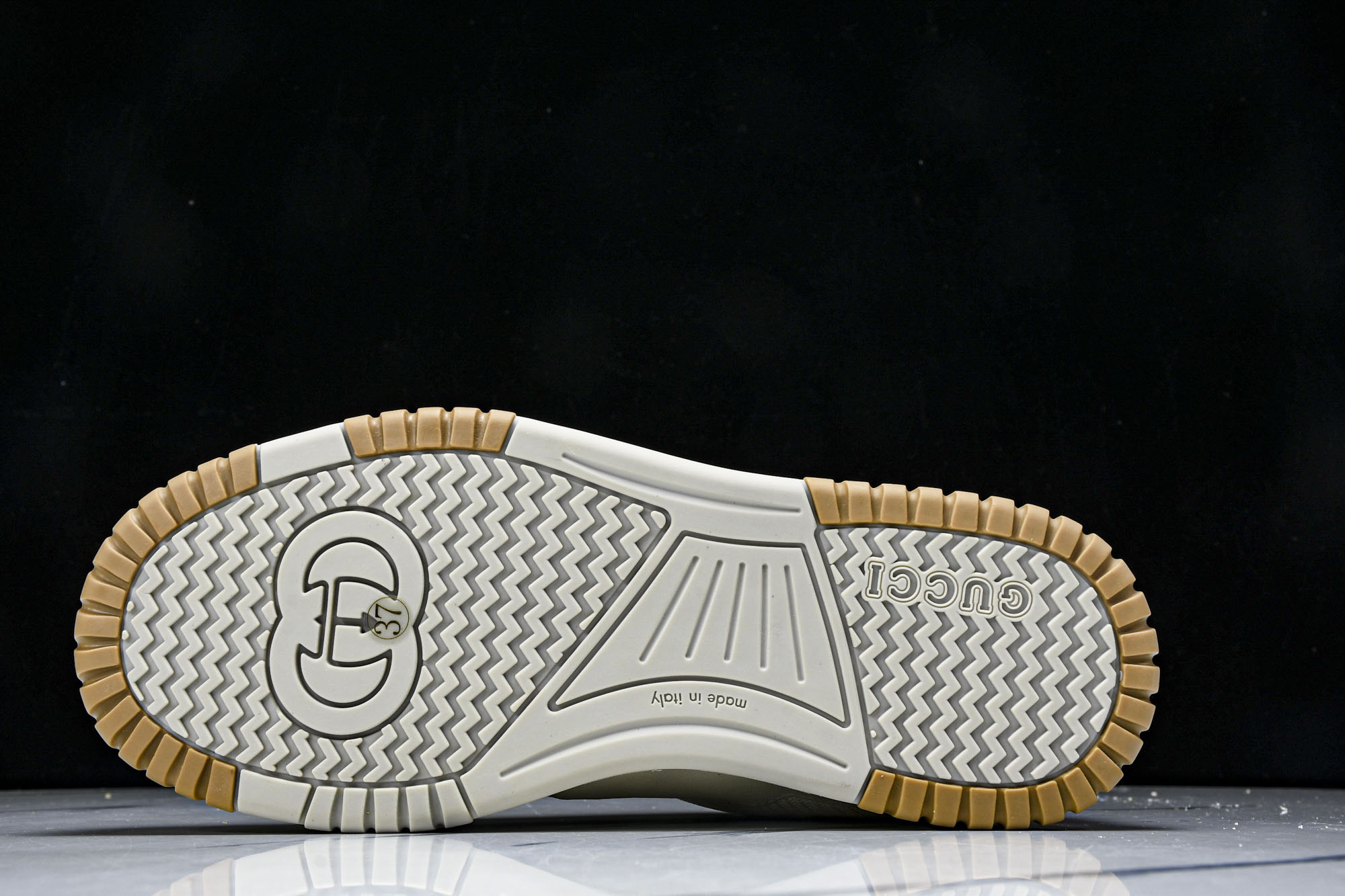 Gucc*i 2025ss Sneaker(EU35-45）