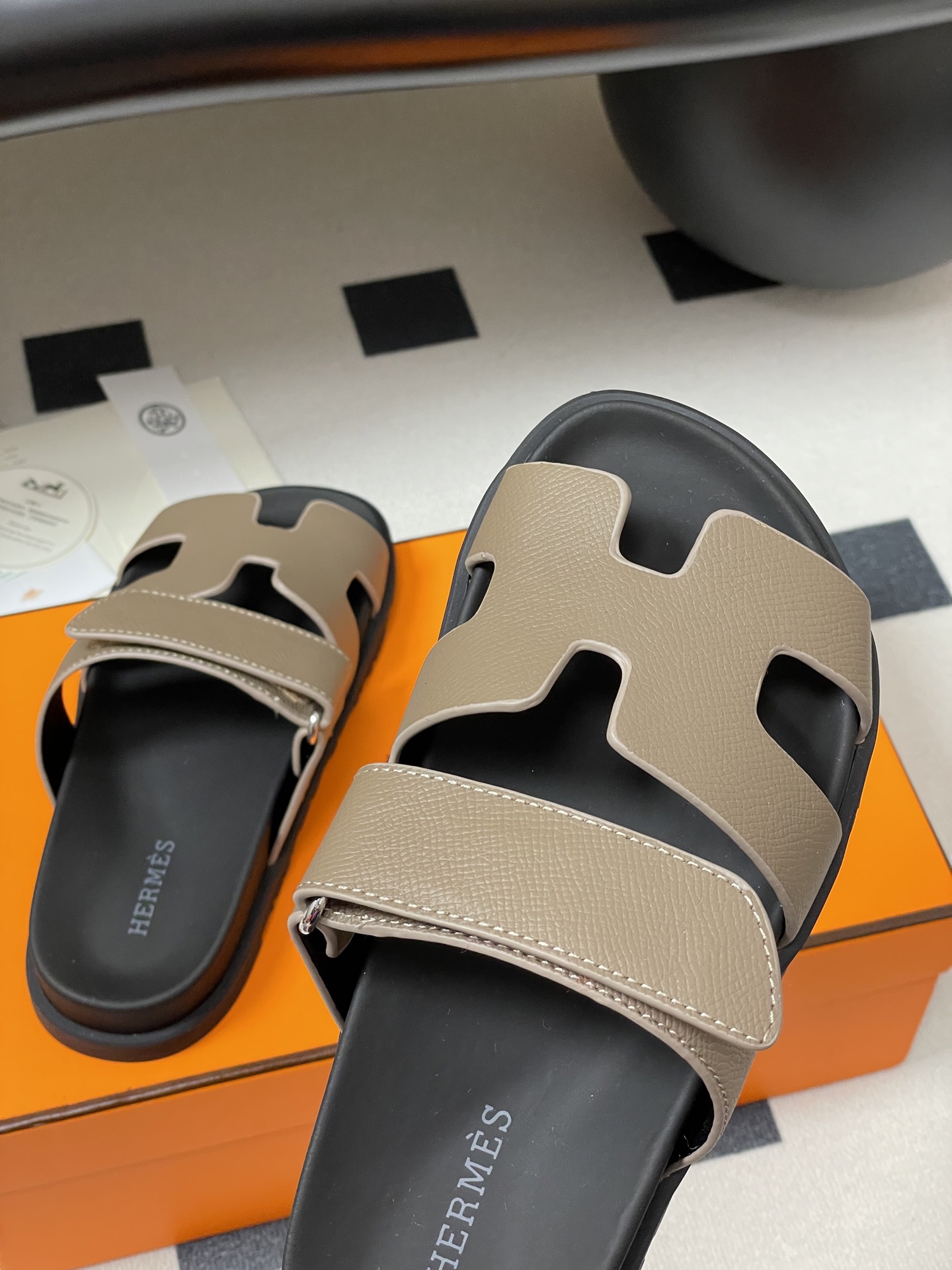 Hermes 2025ss Cheryp Slides(EU35-45)