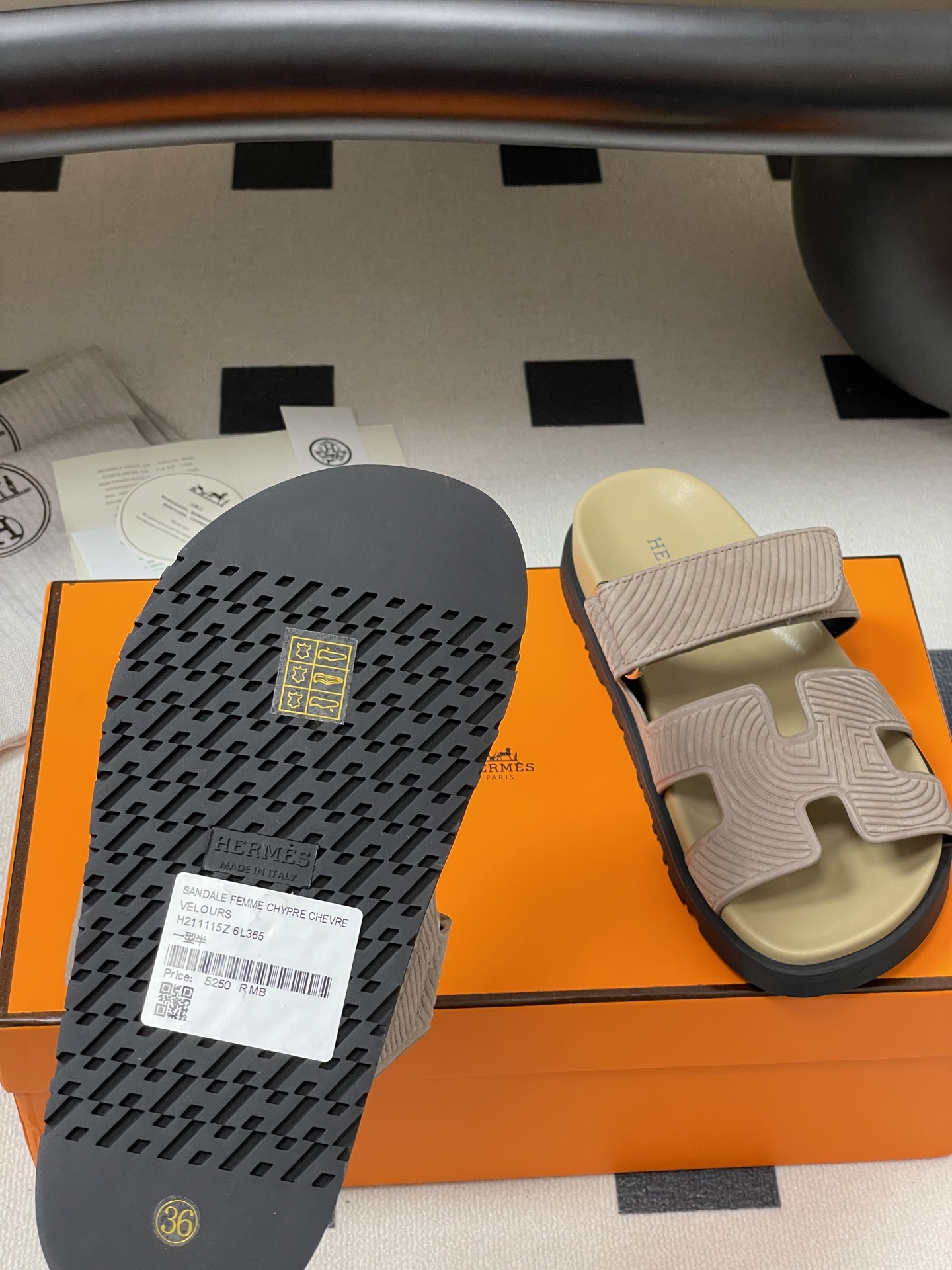Hermes 2025ss Cheryp Slides(EU35-45)