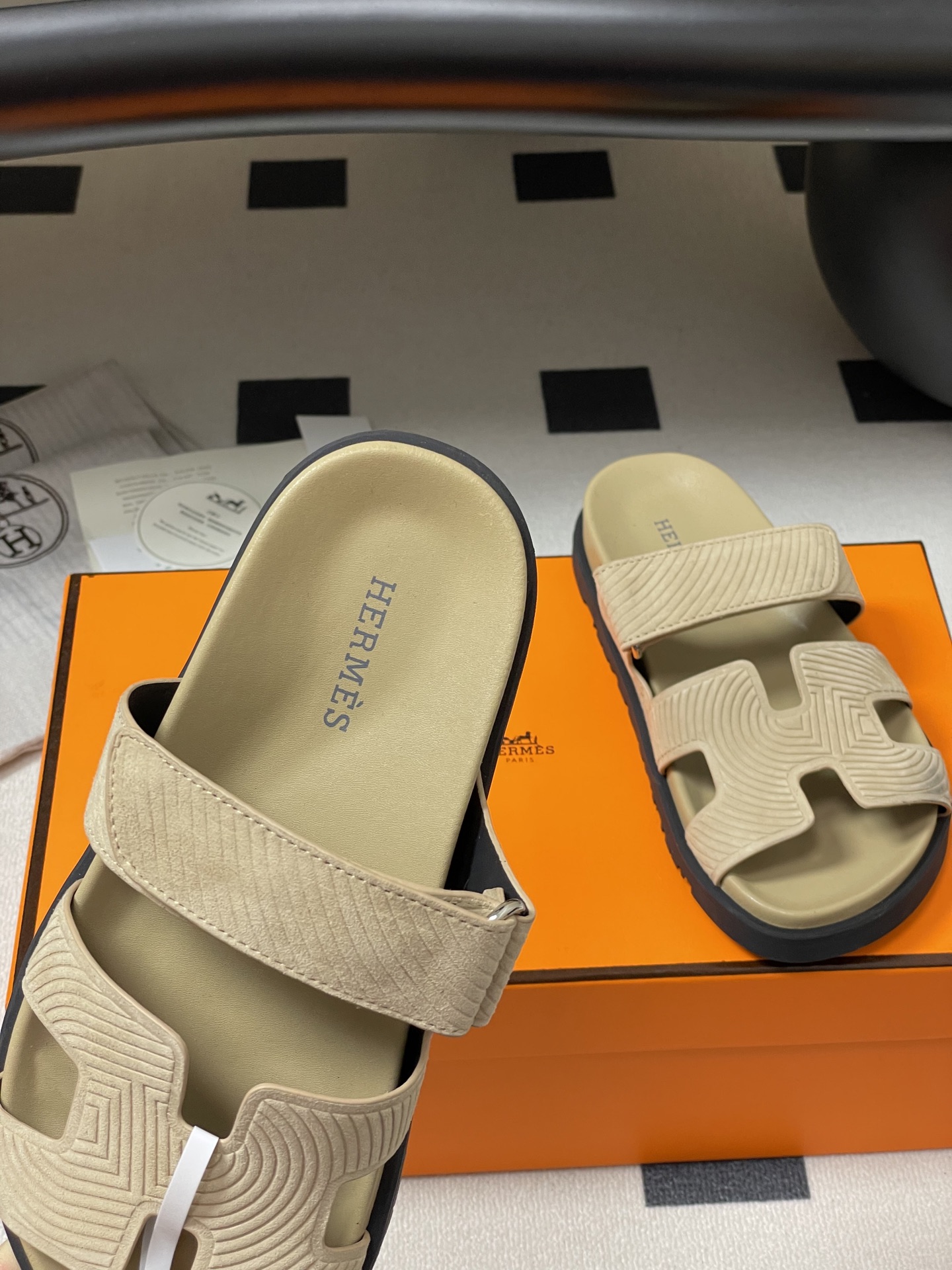 Hermes 2025ss Cheryp Slides(EU35-45)