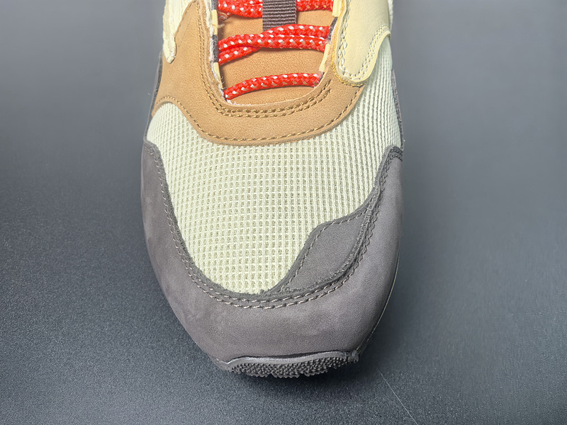 Travis Scott x Nike Air Max DO9392-200