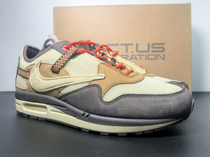 Travis Scott x Nike Air Max DO9392-200