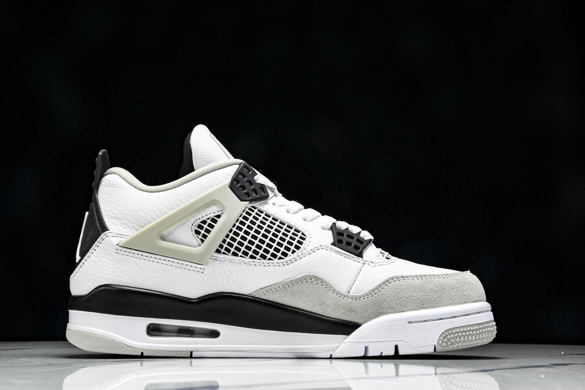 Air Jordan 4 