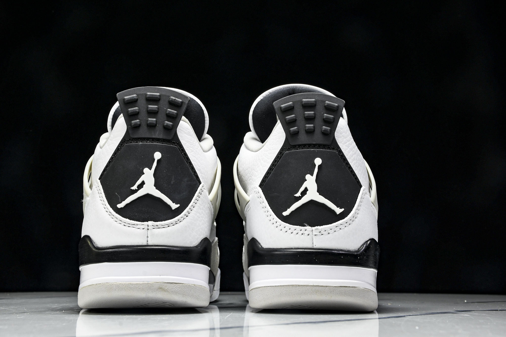 Air Jordan 4 