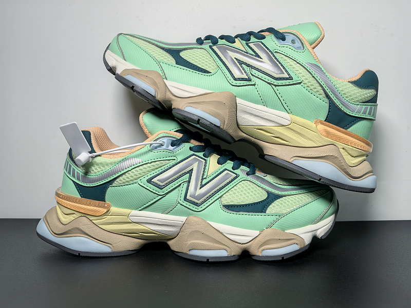 New Balance 9060-128